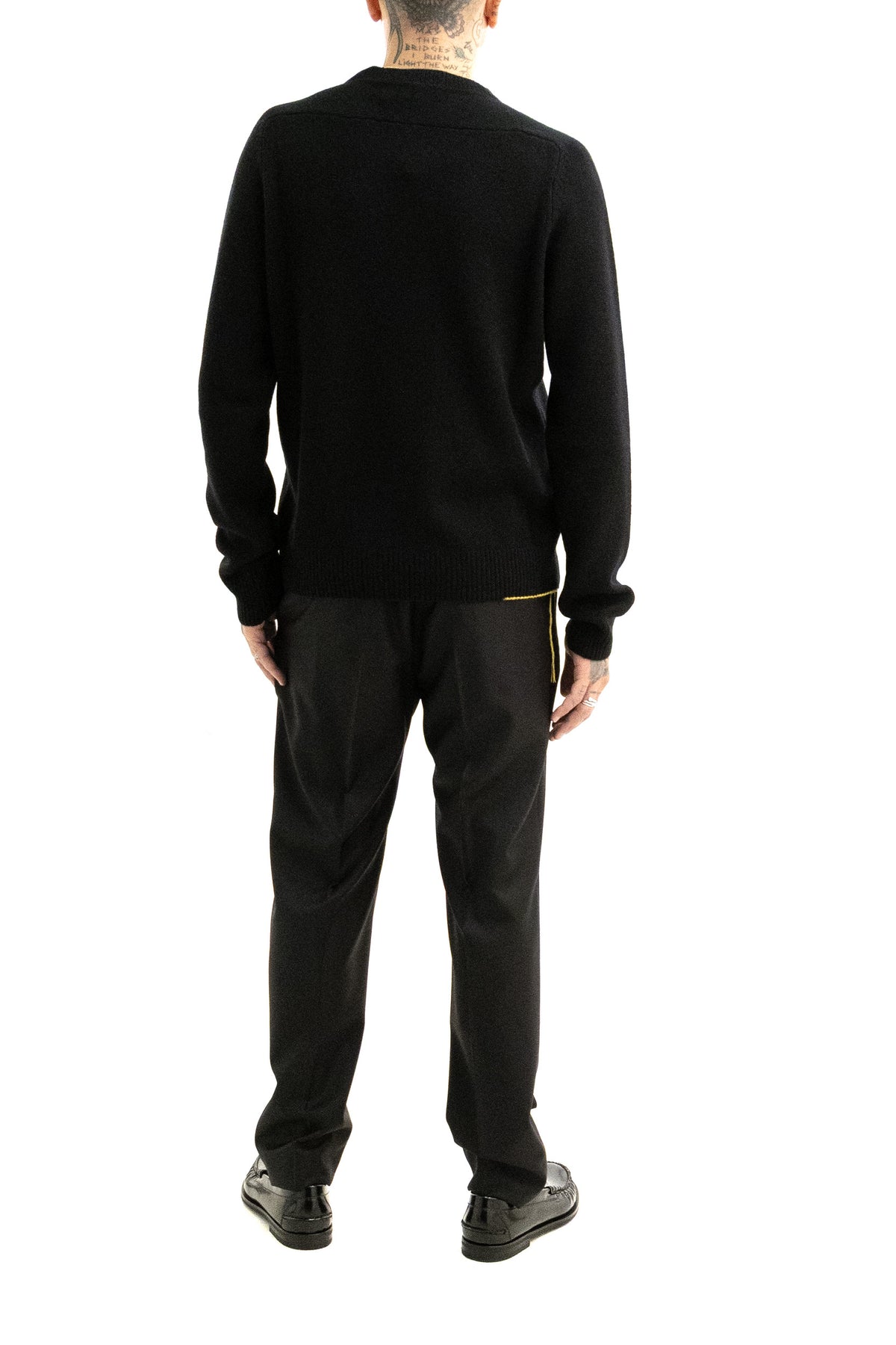 FENDI Pullover in cashmere di colore nero, vista 2