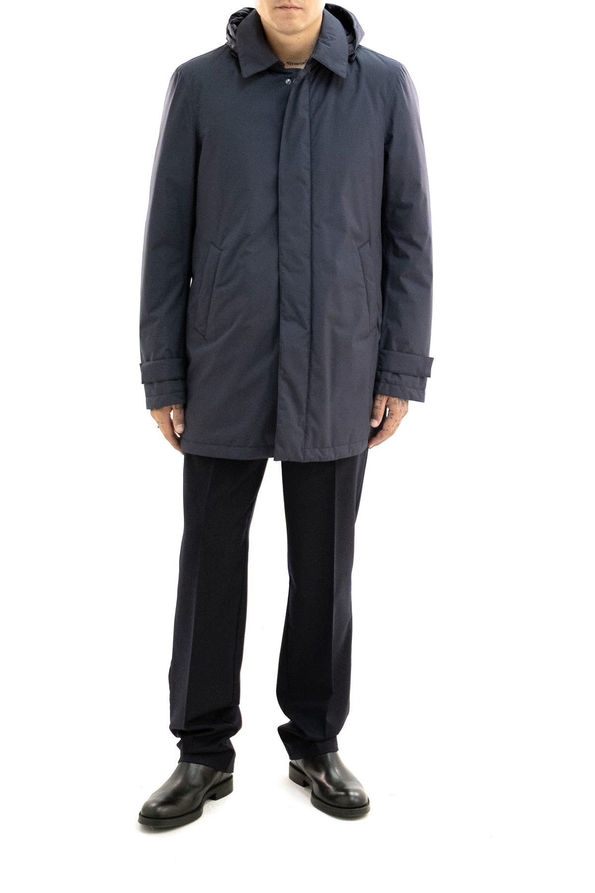 HERNO Parka lungo in microfibra di colore blu, vista 2