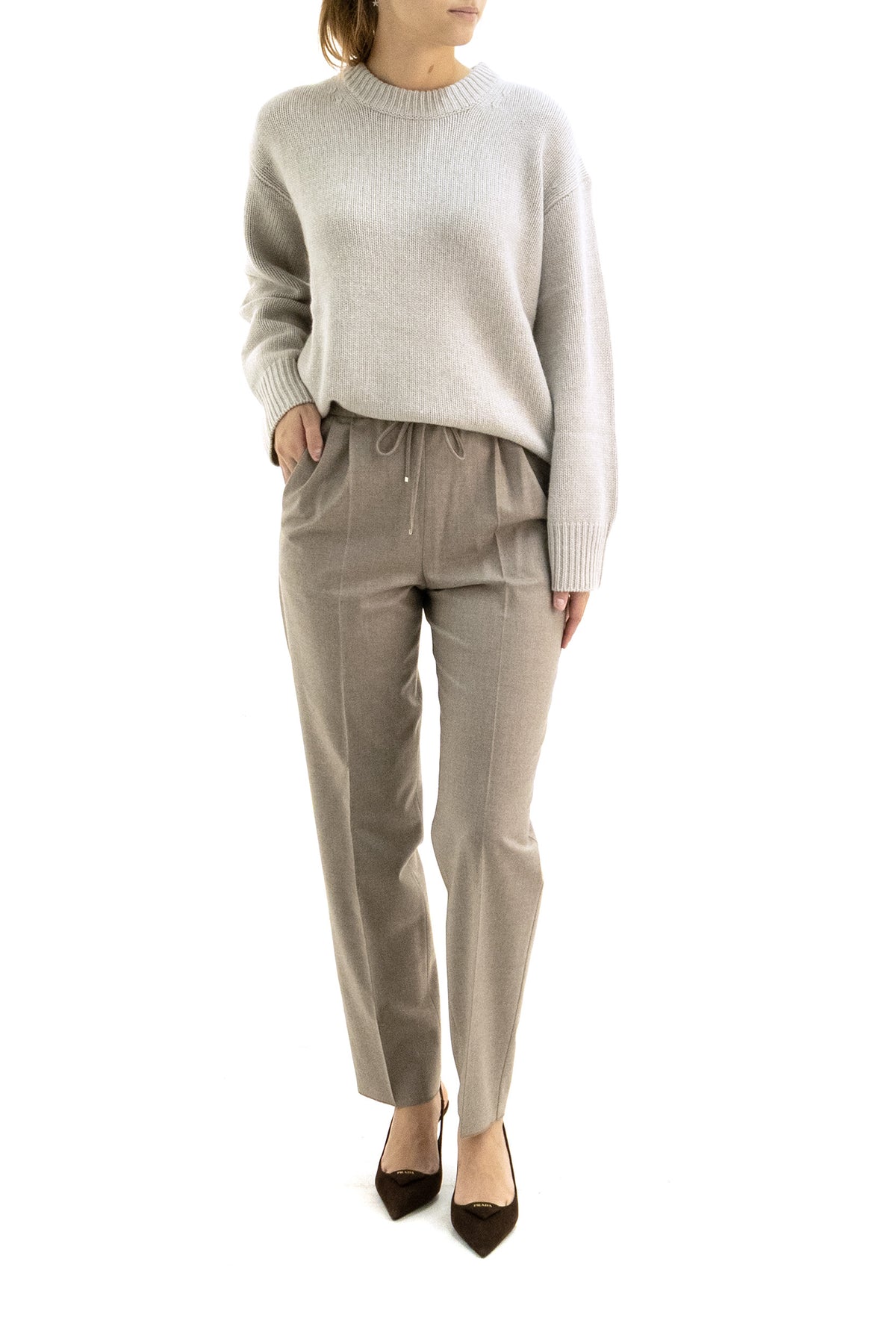 LISA YANG Maglione in cashmere di colore beige, vista 2