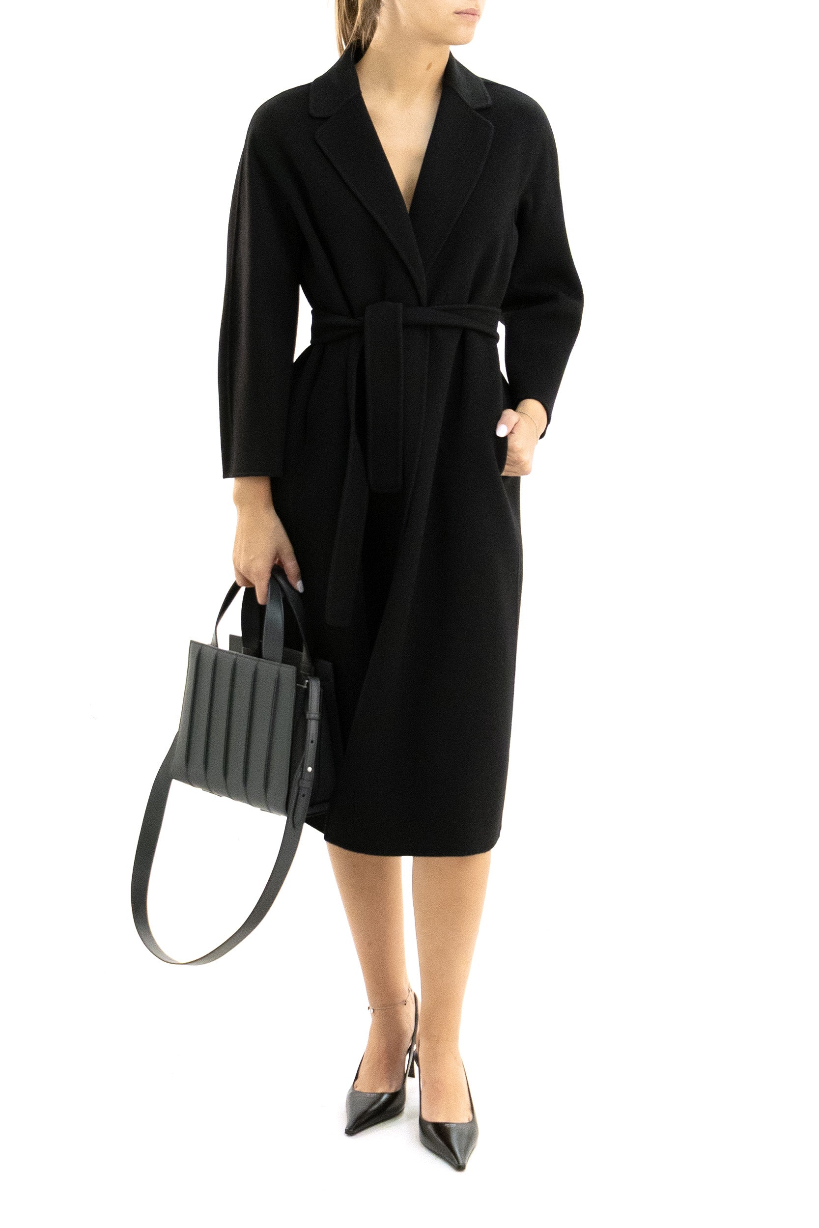 Cappotto a vestaglia realizzato in lana doublé colore nero ESTURIA 013 MAX MARA