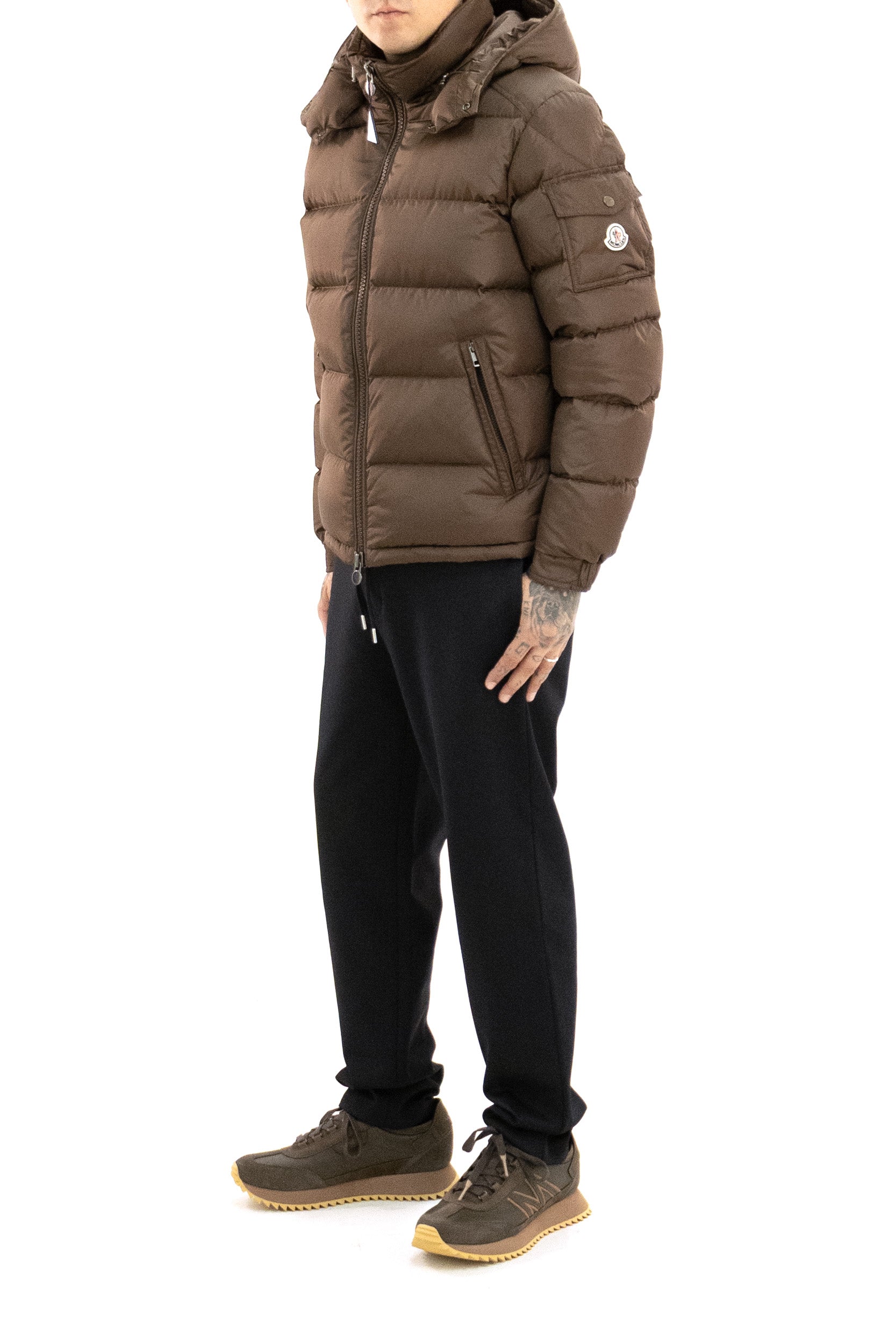 Piumino imbottito Maya in nylon technique di colore marrone<BR/> 1A536-00 539ZD 262 MONCLER