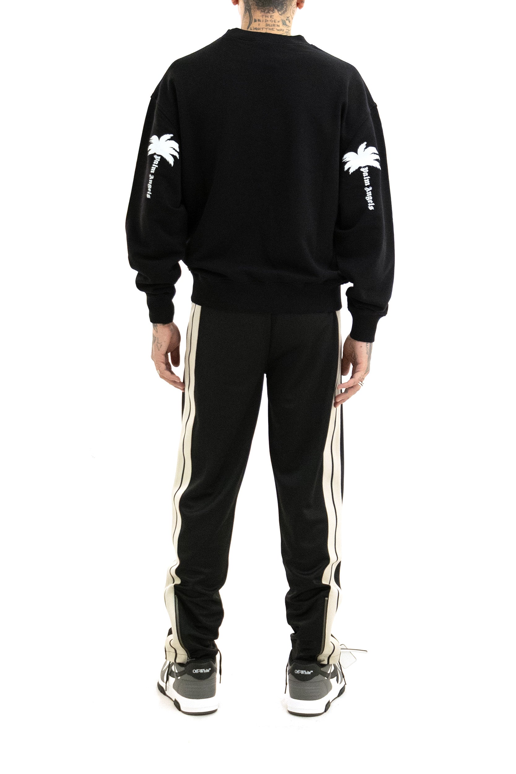 Felpa in cotone di colore nero<BR/> PAMBA003FL003 1003 PALM ANGELS