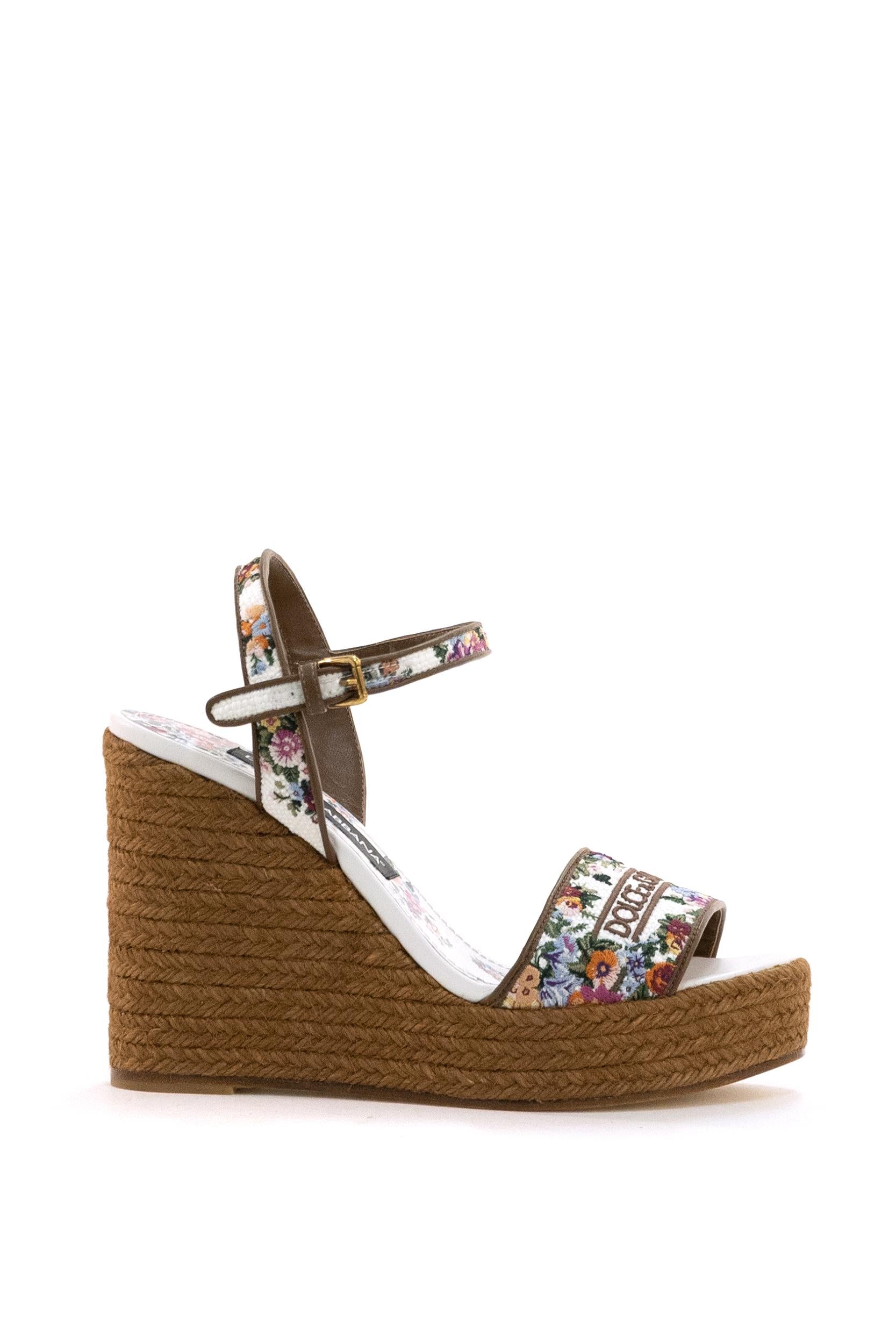 Zeppa in Nappa con Ricamo a Filo<BR/> CZ0318 A6483 8V135 DOLCE & GABBANA