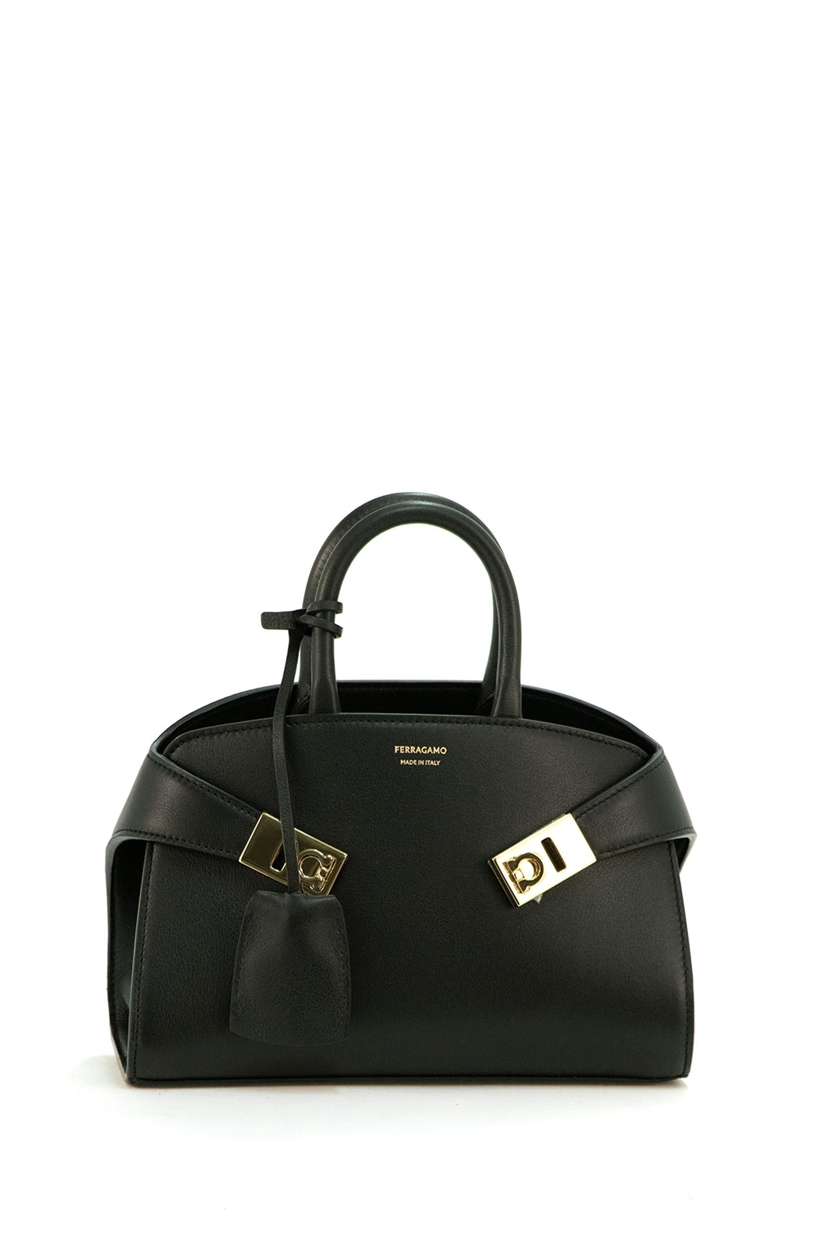 Borsa a mano Hug color nera<BR/> 215975 0768853 NERO FERRAGAMO