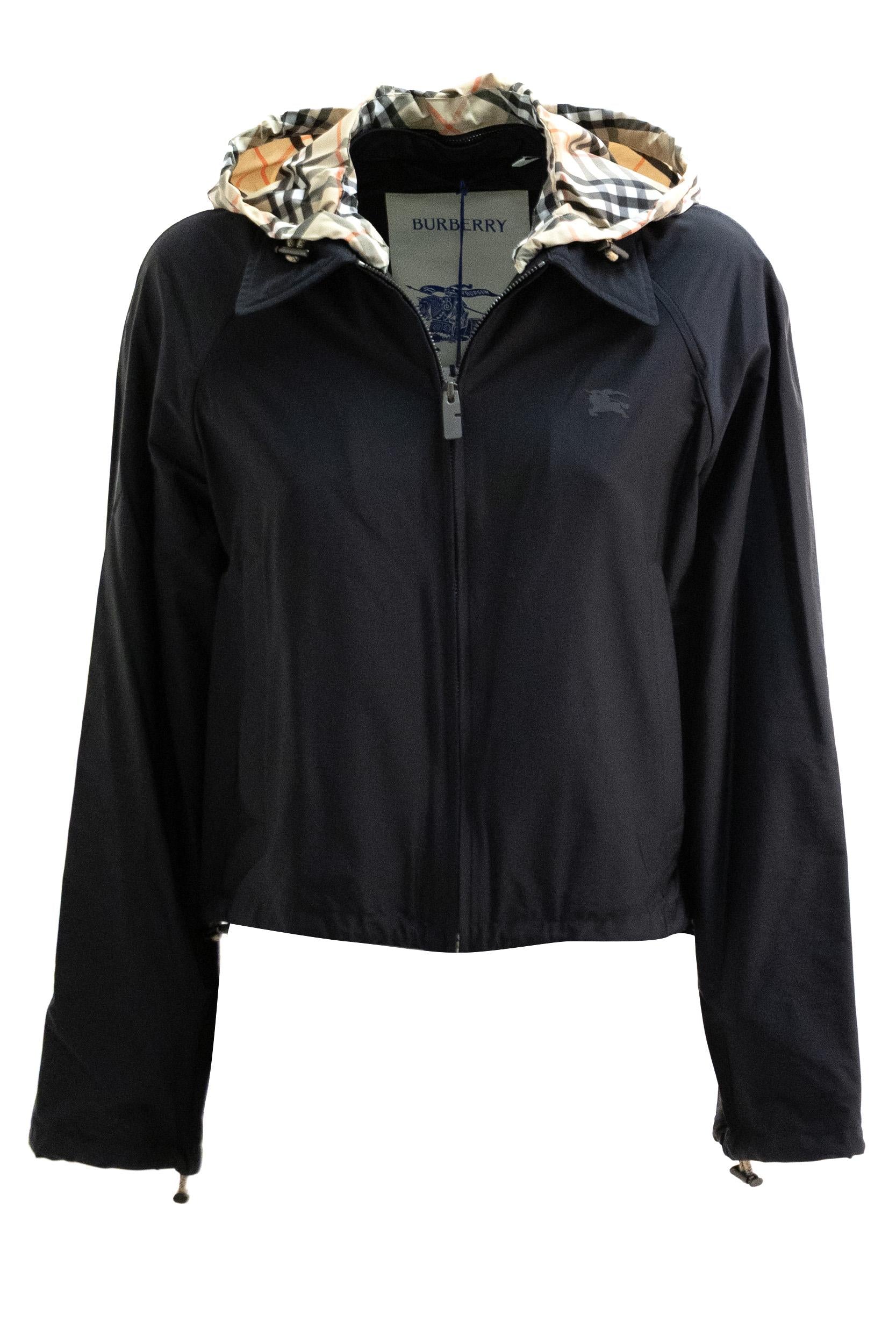 Giacca in tessuto tecnico di colore nero<BR/> 8122027 BLACK BURBERRY