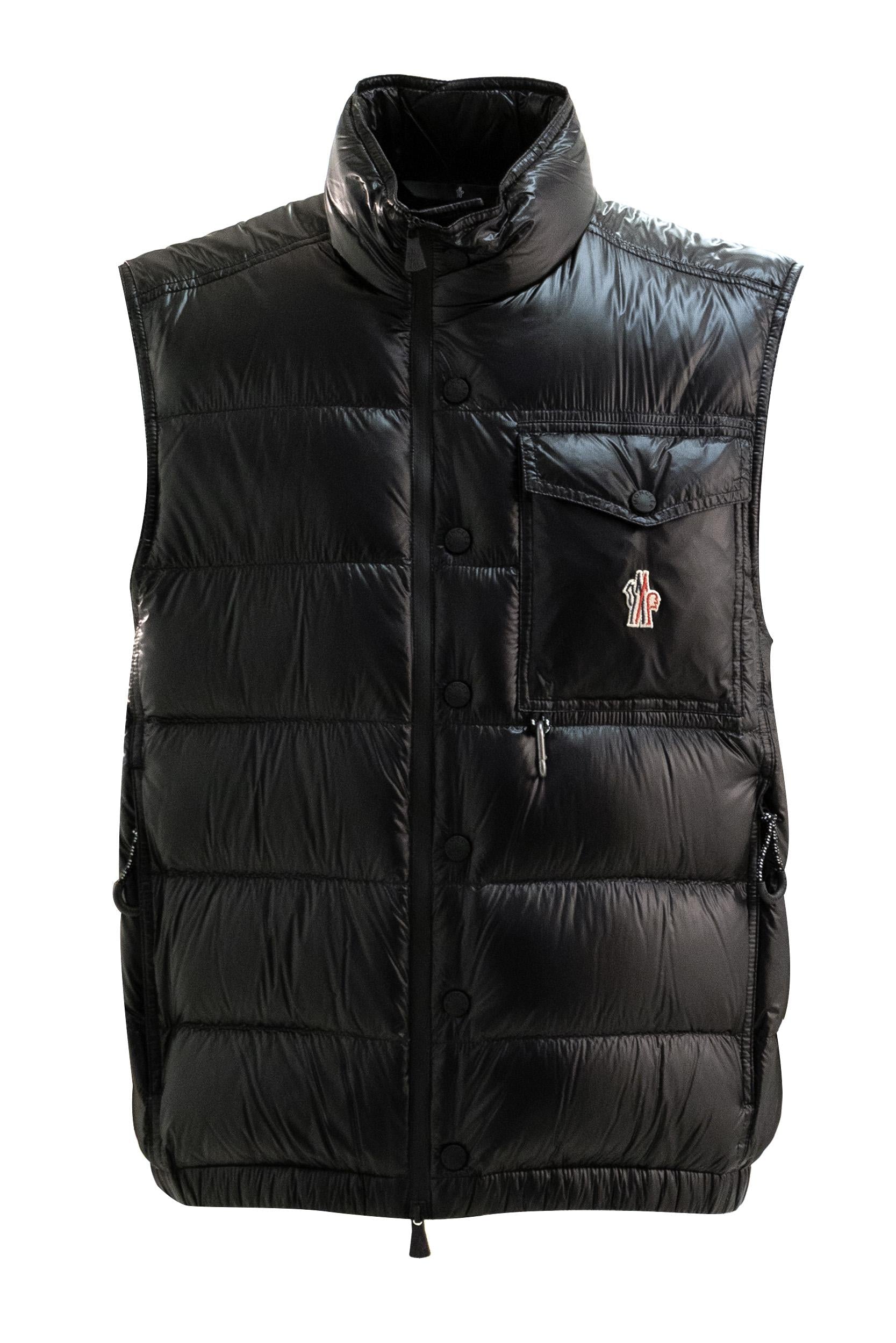 Gilet imbottito Uychi in micro ripstop di colore nero<BR/> 1A000-08 597X6 999 MONCLER GRENOBLE