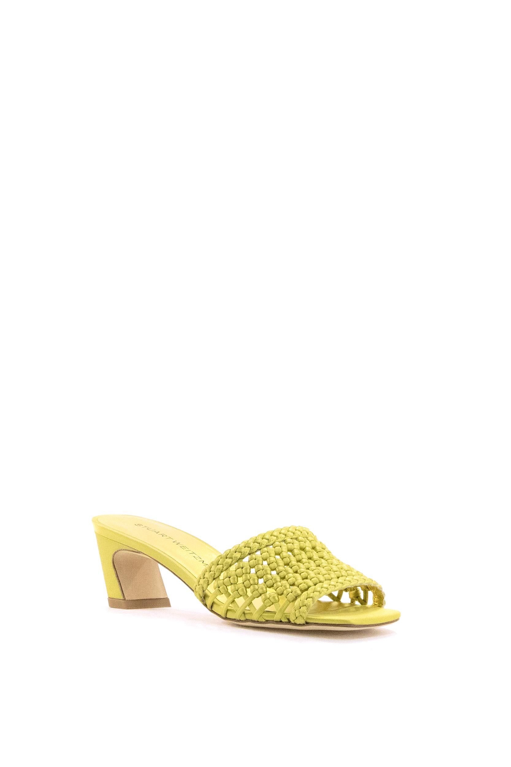Sandali slide Marina in pelle intrecciata color giallo acido<BR/> MARINA SLIDE 50 OCRE STUART WEITZMAN