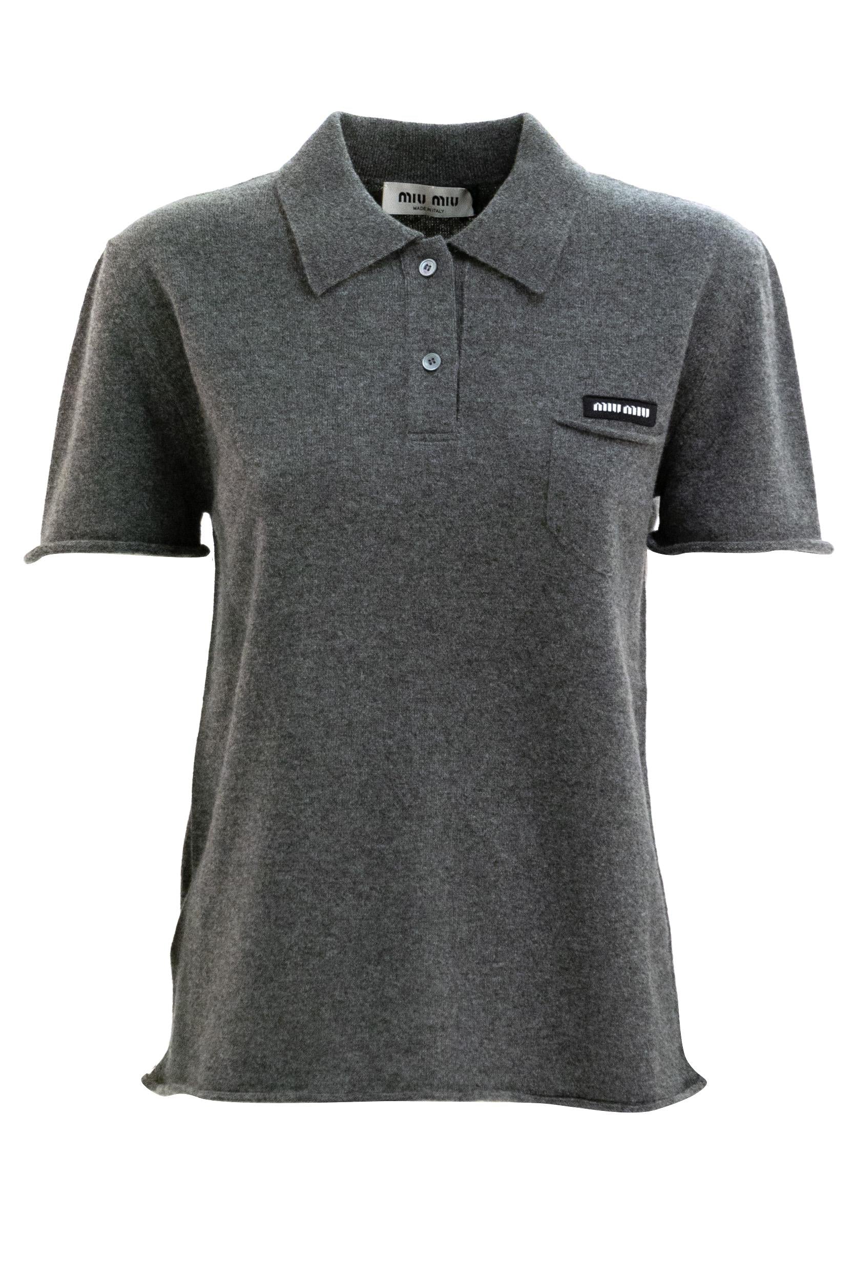 Polo in cashmere di colore grigio<BR/> MML01V S OOO 19DJ F0480 MIU MIU