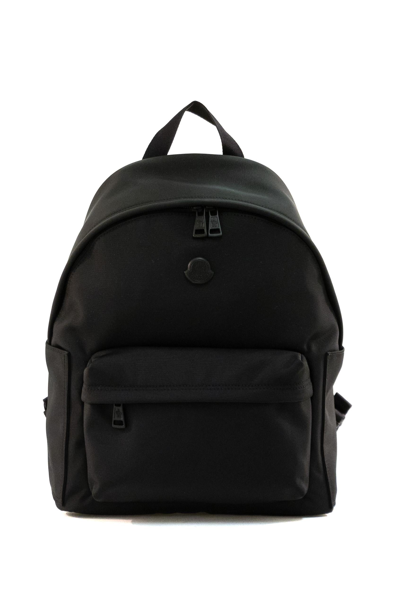 Zaino New Pierrick in nylon idrorepellente di colore nero. 5A000-09 M7755 999 MONCLER