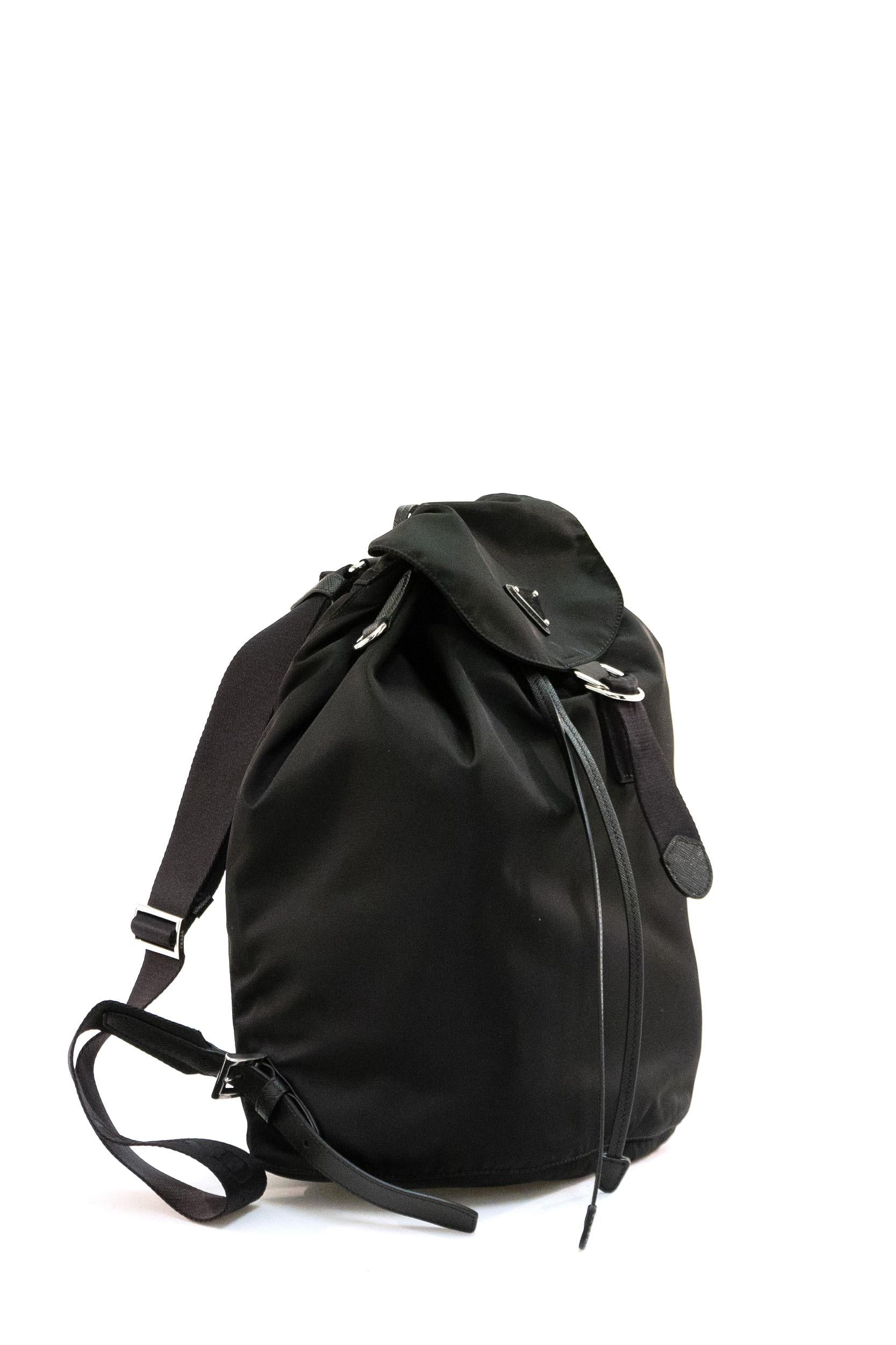 Zaino in Re-Nylon color nero<BR/> 1BZ197 RV44 F0002 PRADA