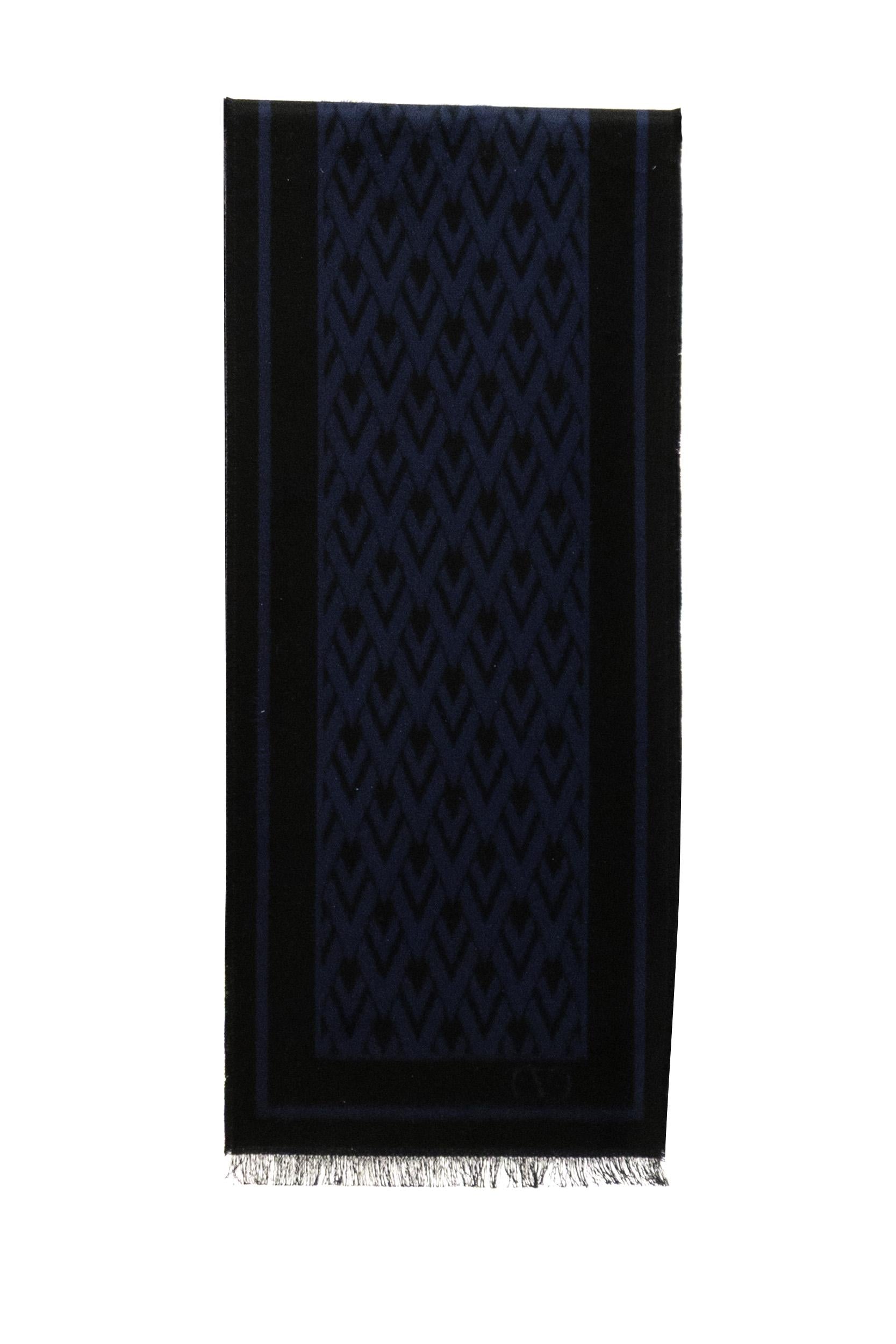 Sciarpa in seta con motivo Toute La V di colore blu e nero<BR/> 9Y2EN00GHBS 1VF VALENTINO GARAVANI