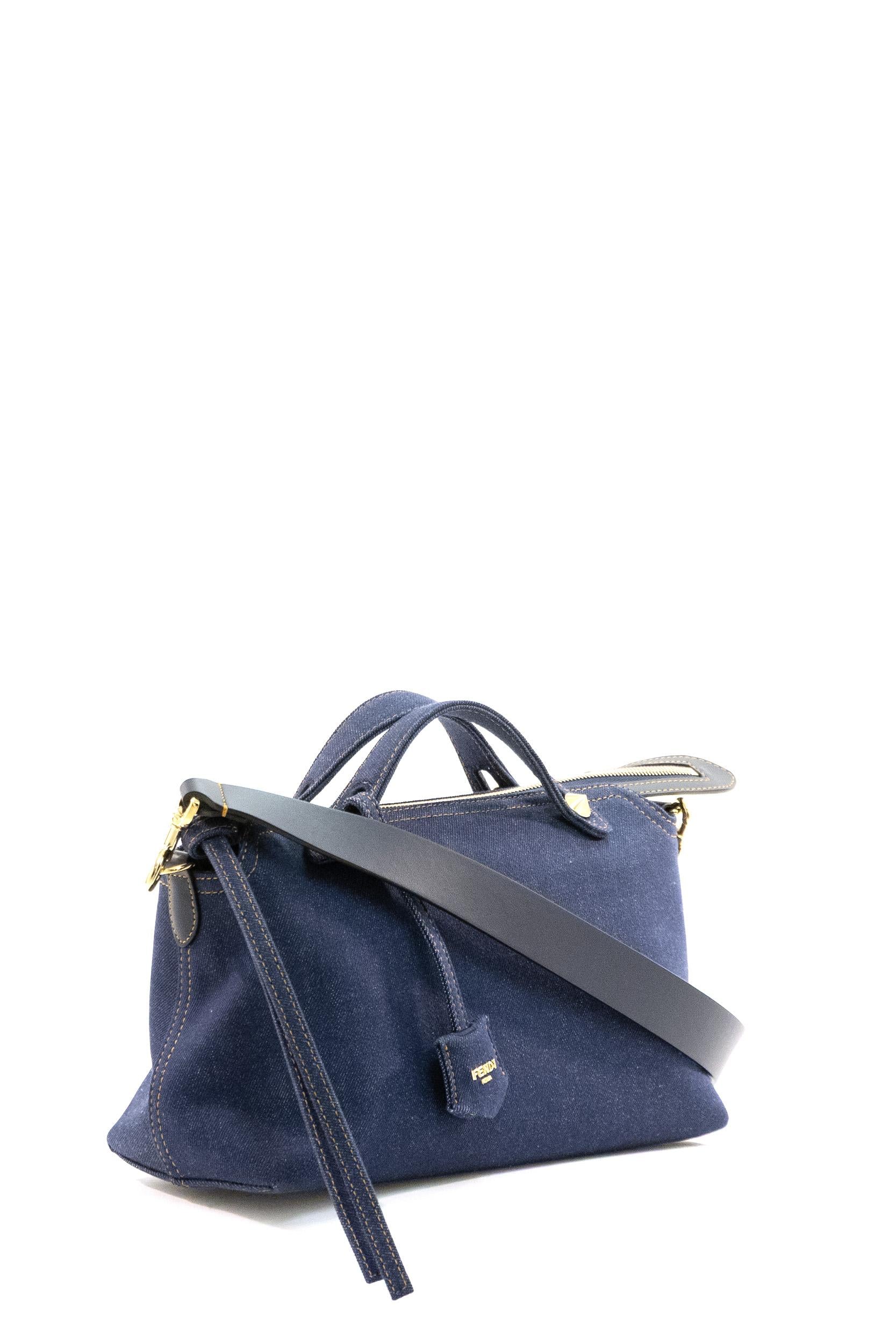 Borsa By The Way reversibile in denim e jacquard FF blu scuro<BR/> 8BL155 AWPO F0NAP FENDI