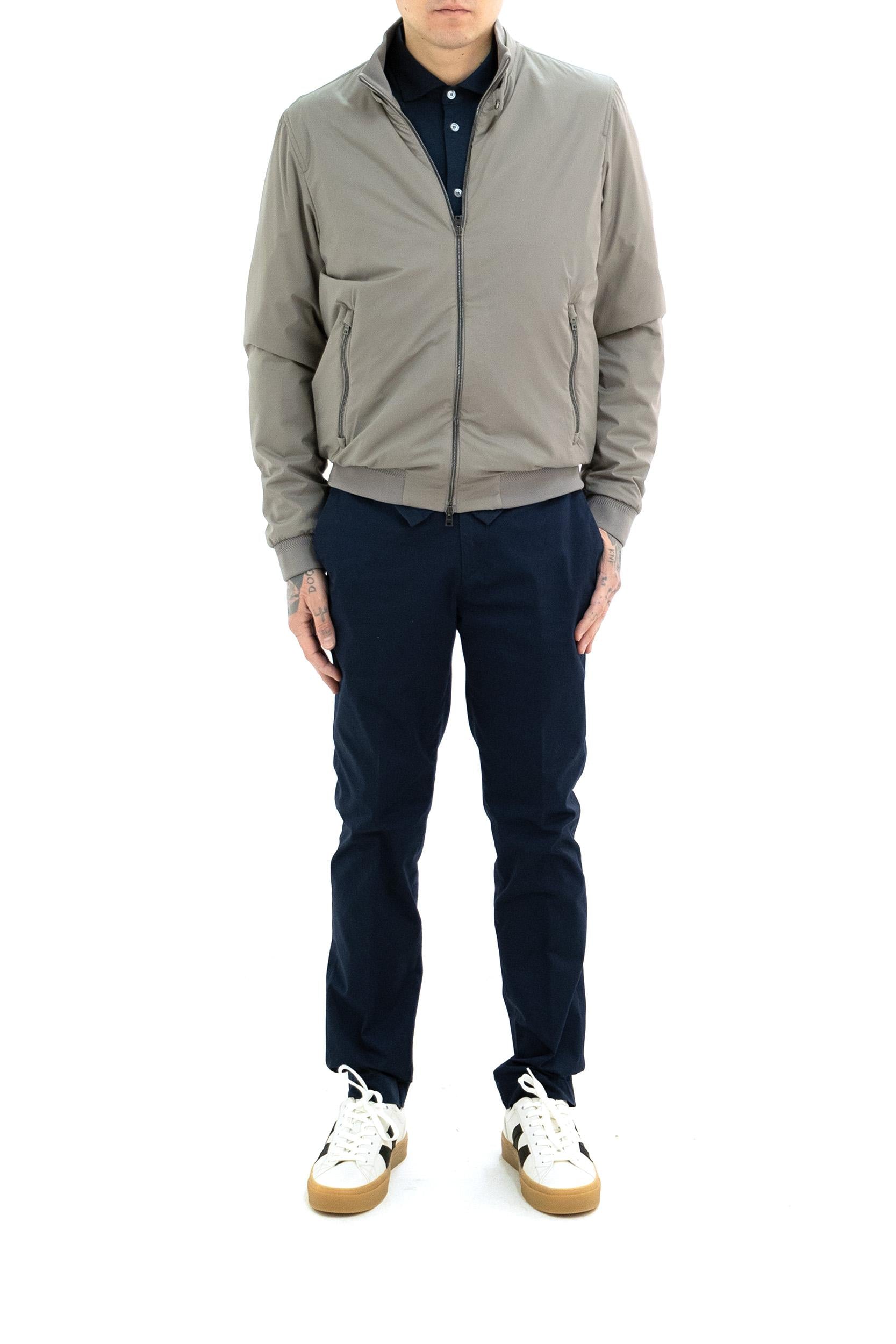 Bomber<BR/> GI000414U 12456Z 2600 HERNO