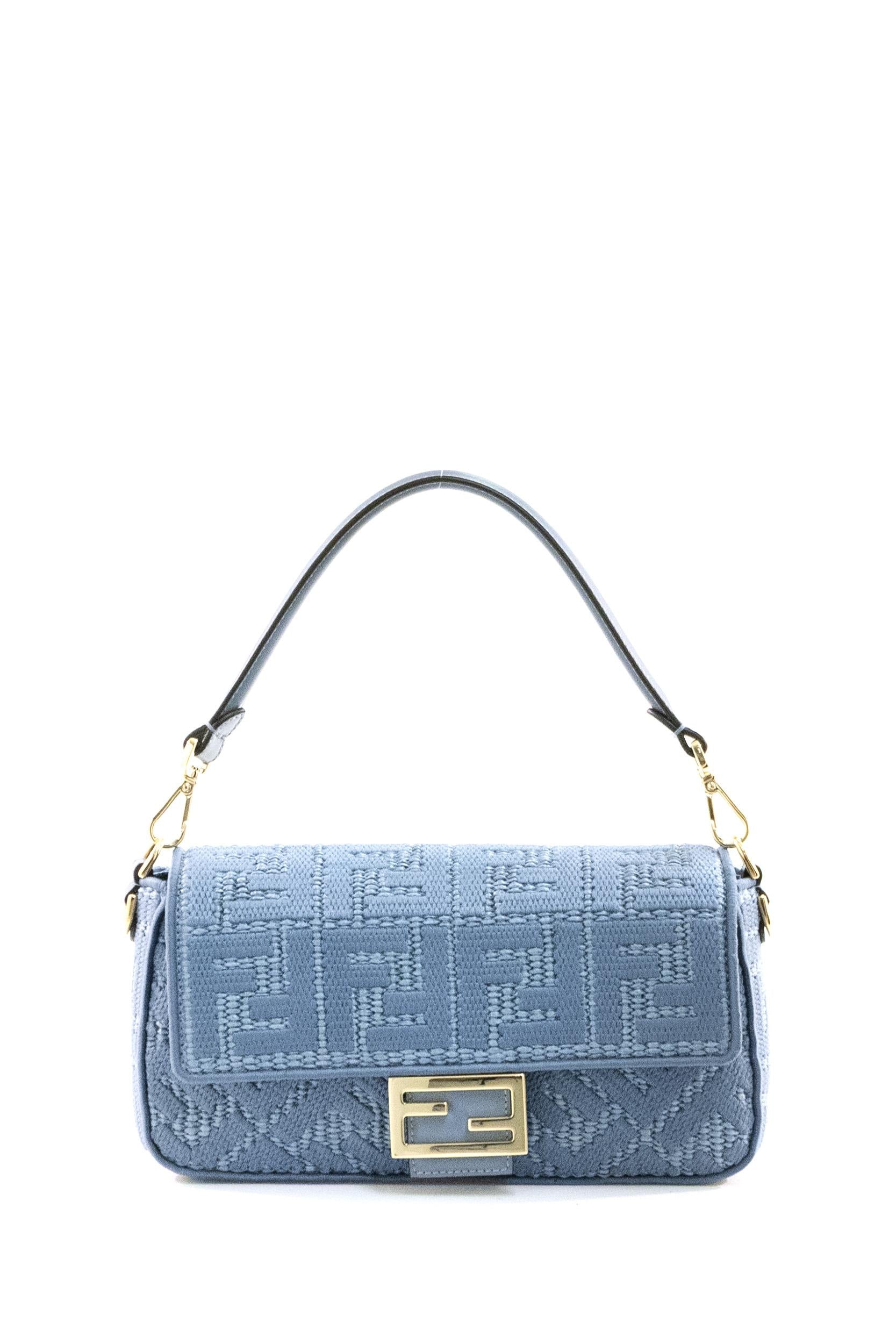 Baguette in rafia intrecciata con ricamo FF di colore blu<BR/> 8BR600 AY6G F1X82 FENDI
