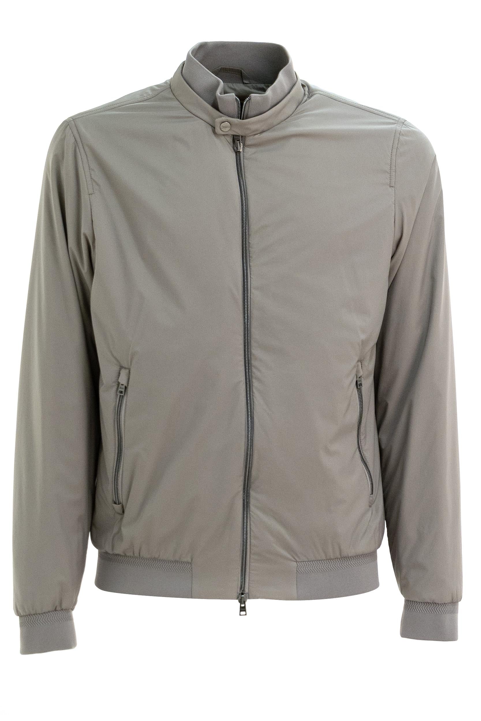 Bomber<BR/> GI000414U 12456Z 2600 HERNO