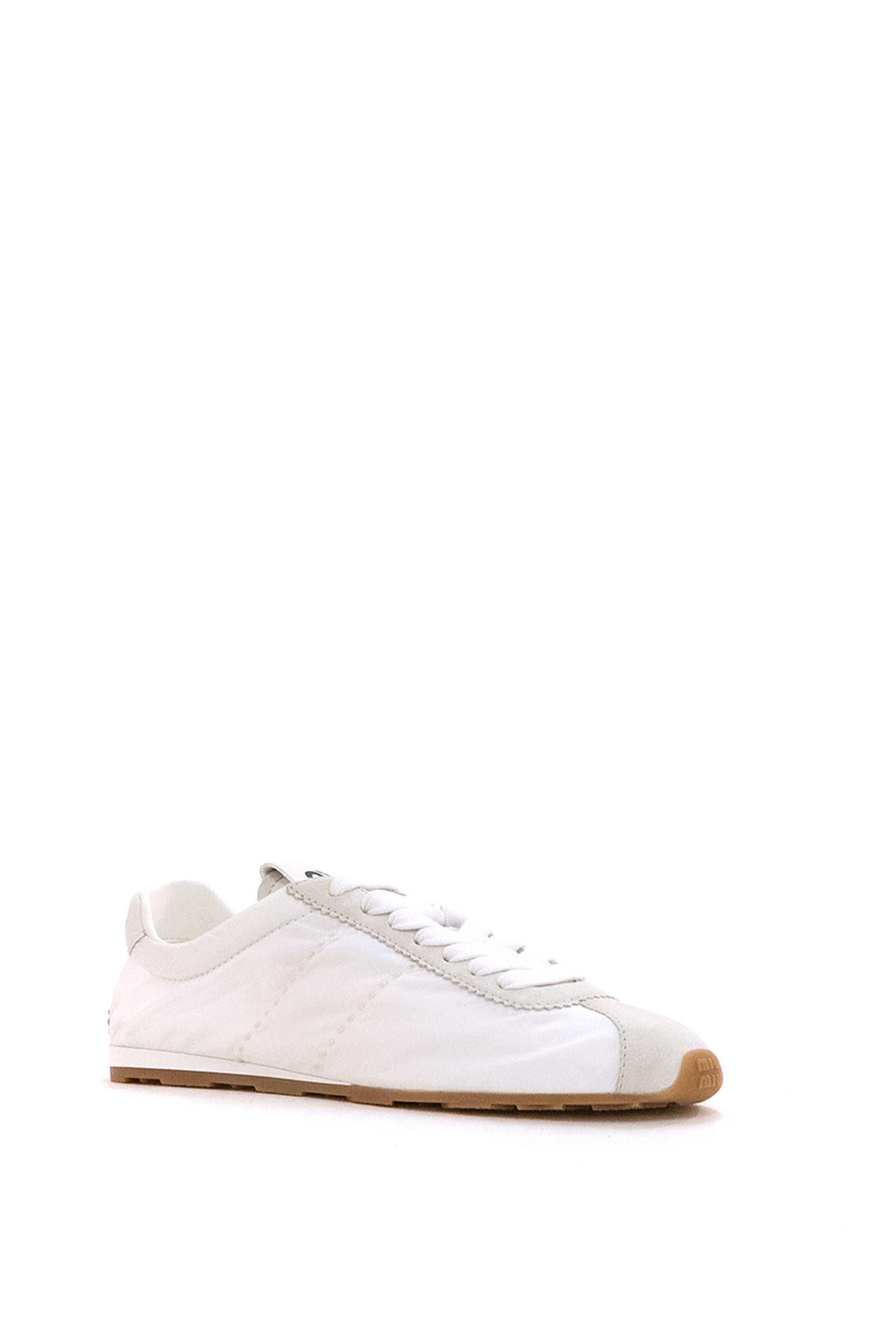 Sneakers Plume in tessuto tecnico e suede di colore bianco<BR/> 5E114E F D005 D7C F0009 MIU MIU