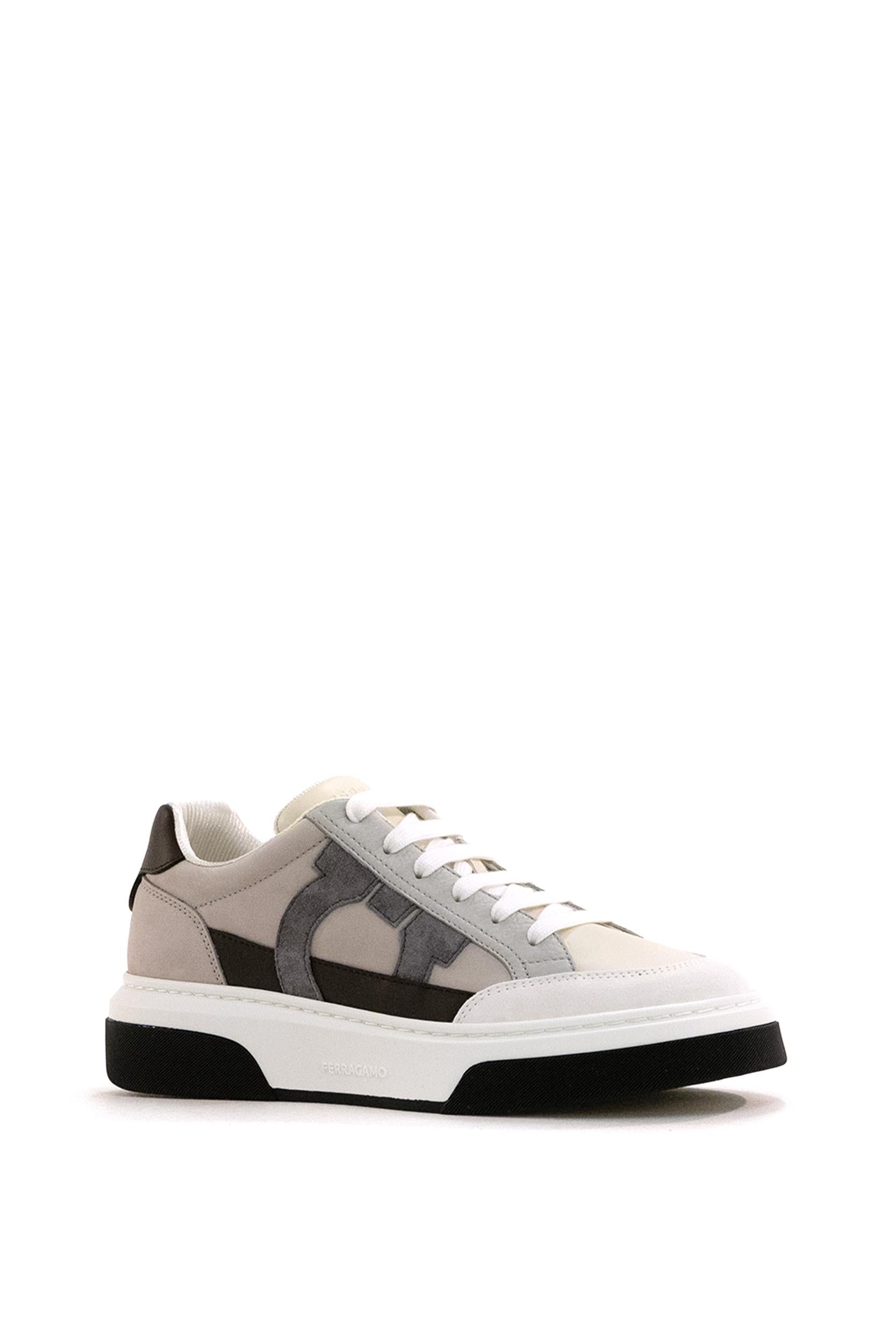 Sneakers Gancini in pelle color grigio e avorio<BR/> 023588 0769375 CACHEMIRE FERRAGAMO