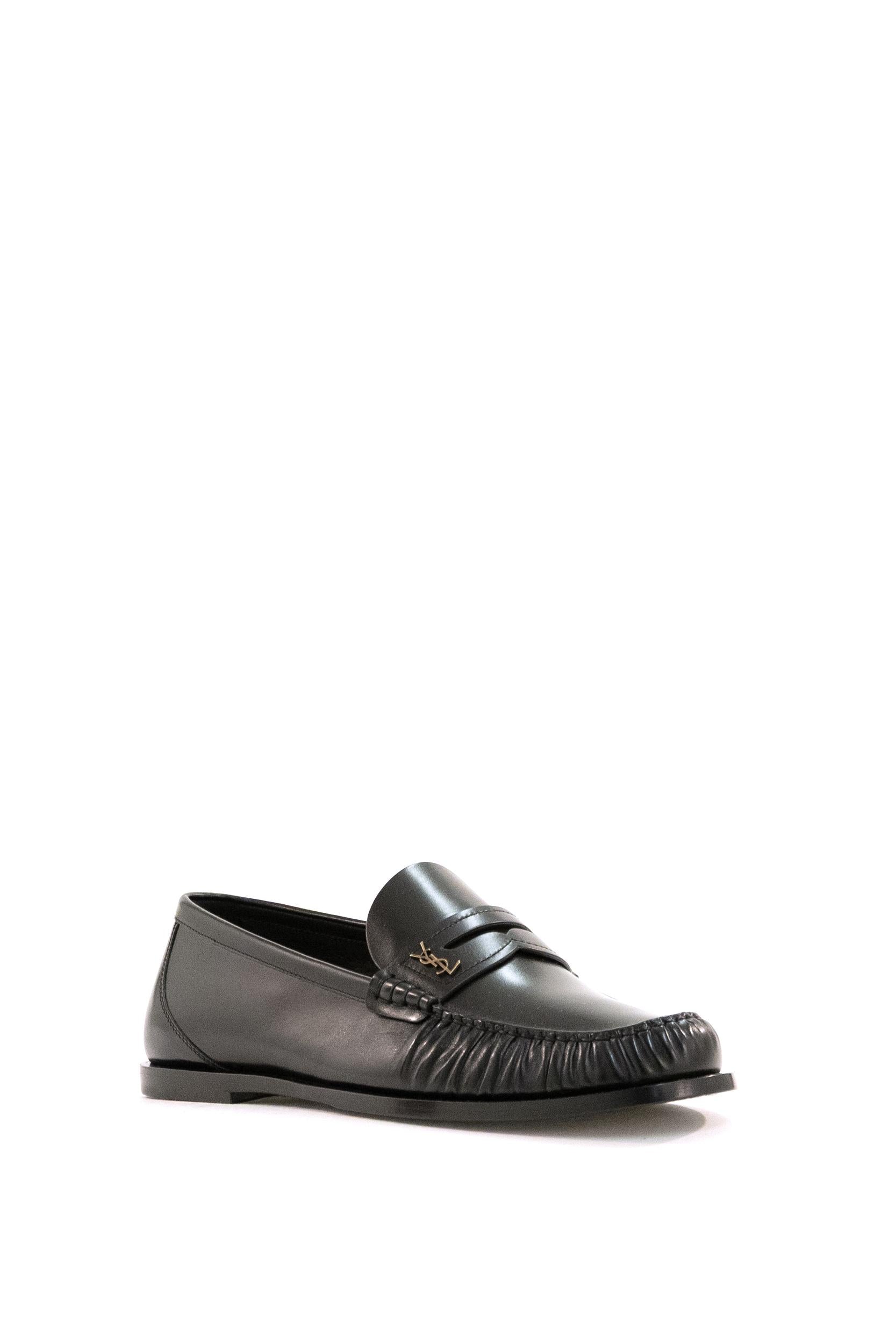 Mocassini Laurent in pelle di colore nero <BR/> 820618 AAELH 1000 SAINT LAURENT