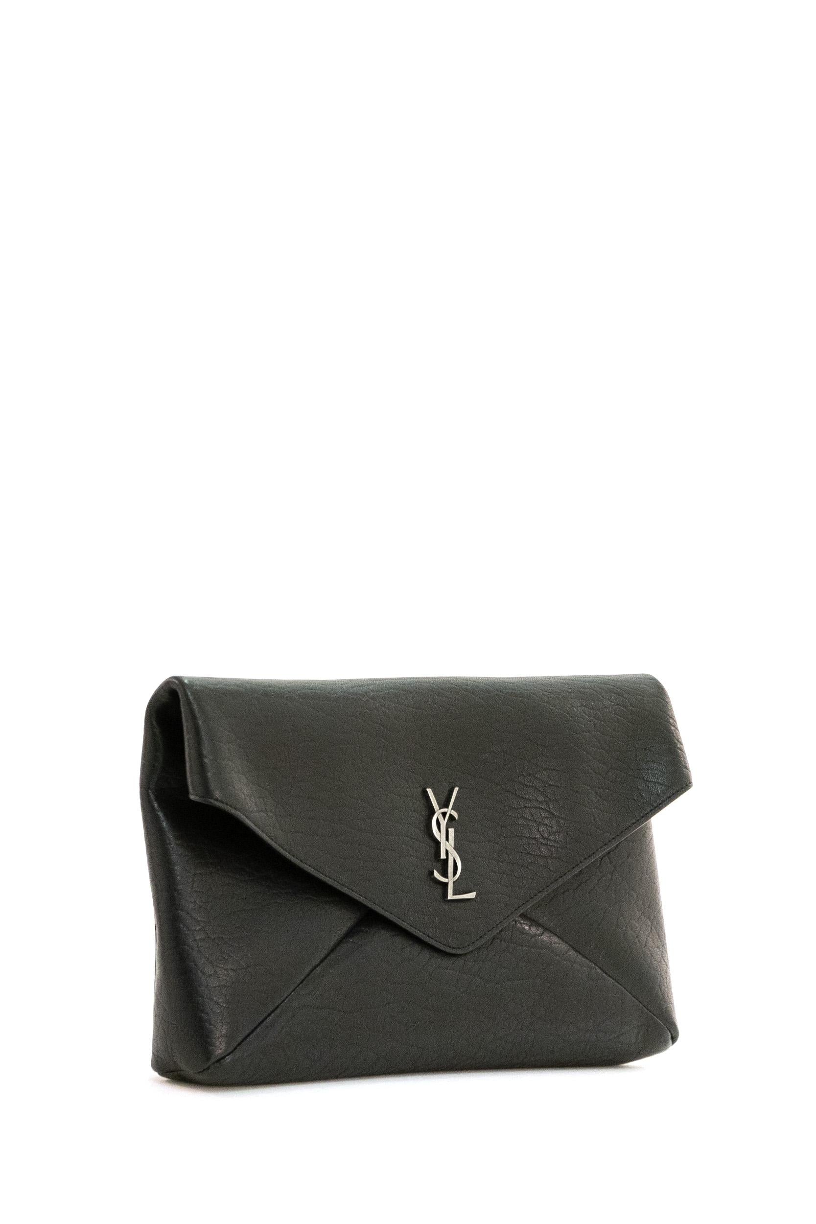 Pochette Envelope Cassandre in pelle martellata color nero<BR/><BR/> 778181 AACIA 1000 SAINT LAURENT