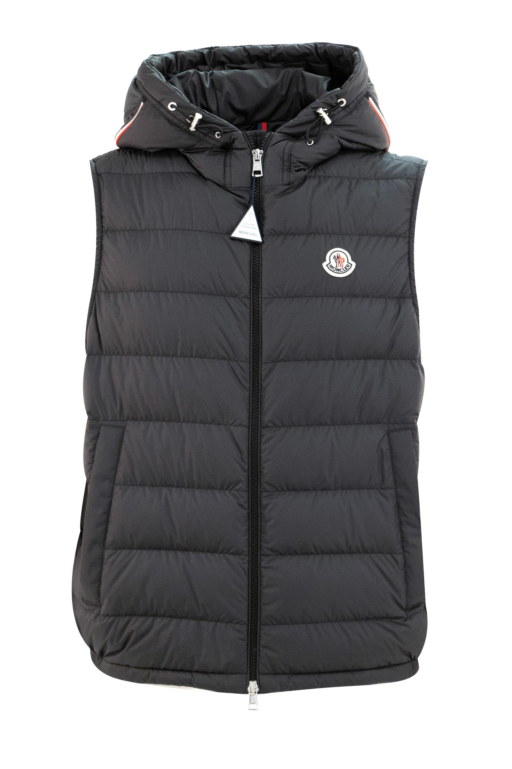 1A000-19 597X2 999 MONCLER