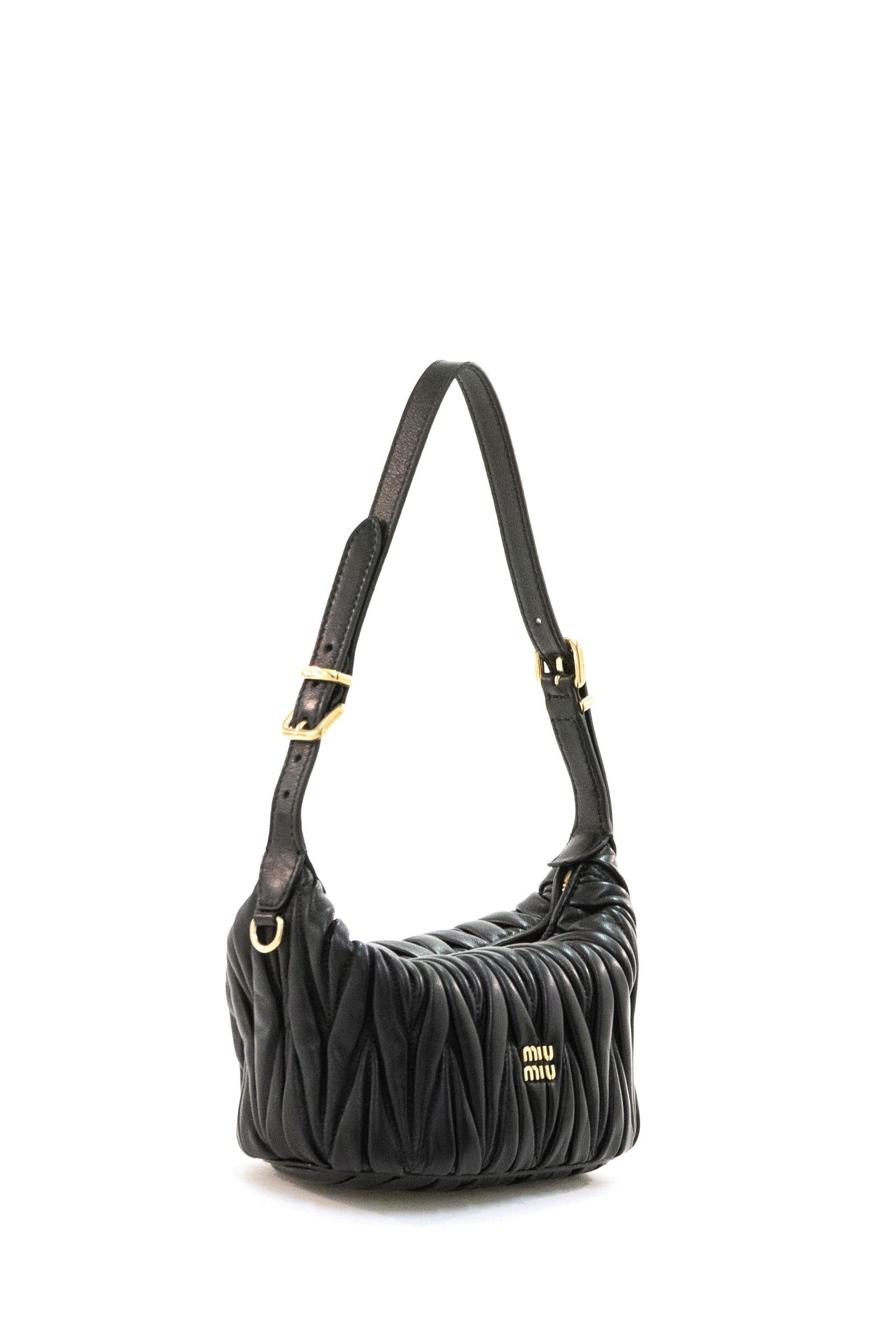 Pouch in nappa matelassé color nero<BR/> 5BP100 AN88 F0002 MIU MIU