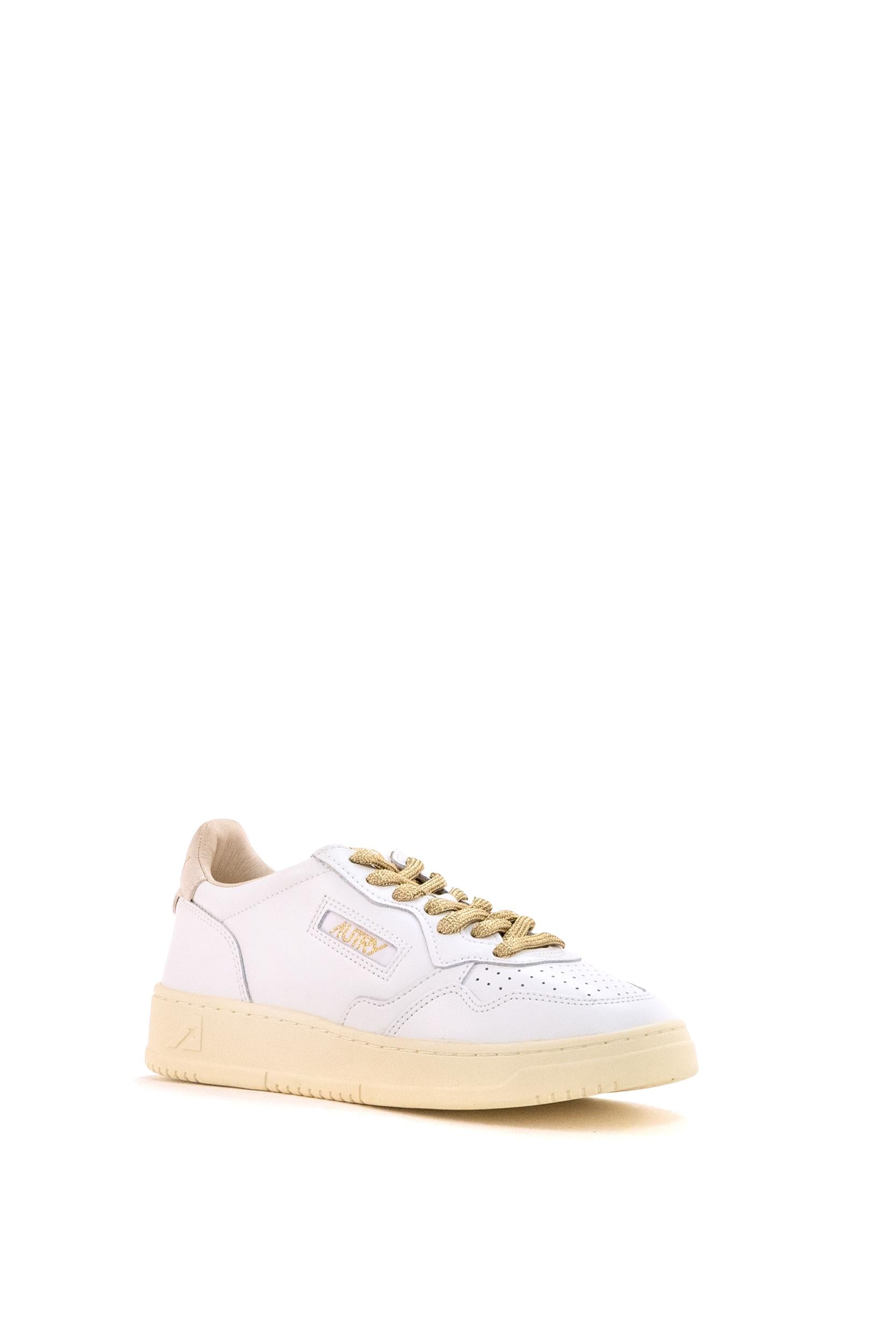 Sneakers Medalist in pelle liscia color bianco <BR/> AULW SW01 WHT/WHT AUTRY