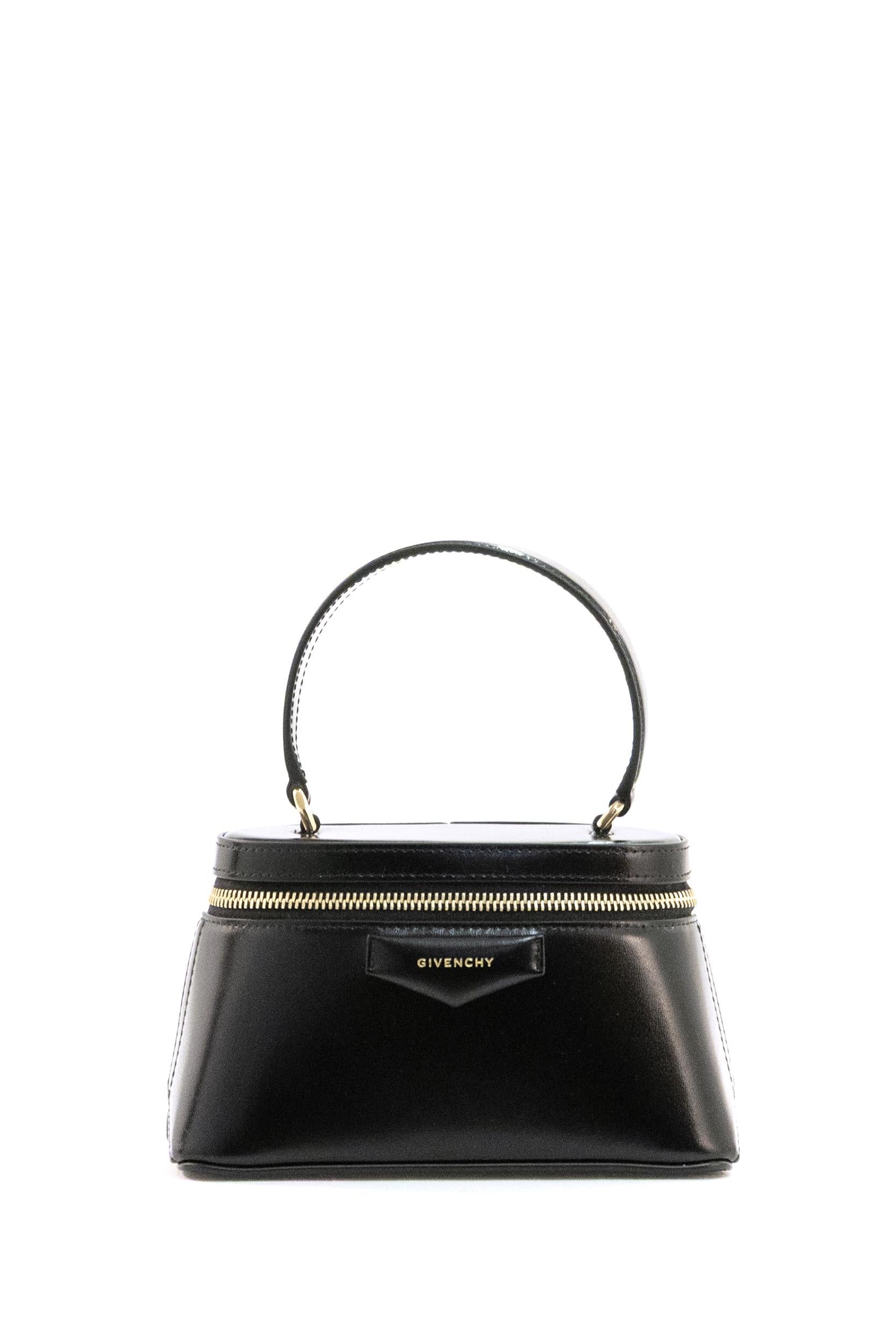 Vanity Bag Antigona in pelle Box di colore nero<BR/> BB60QMB13A 001 GIVENCHY