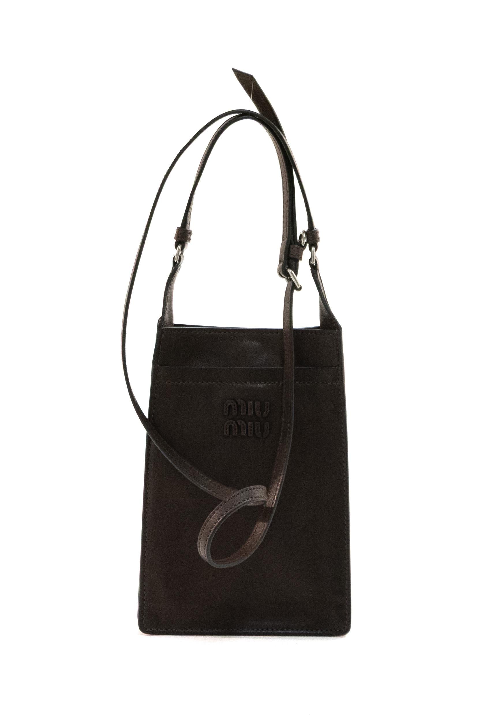 Pouch in Nappa<BR/> 5NF464 2G7Q F0038 MIU MIU