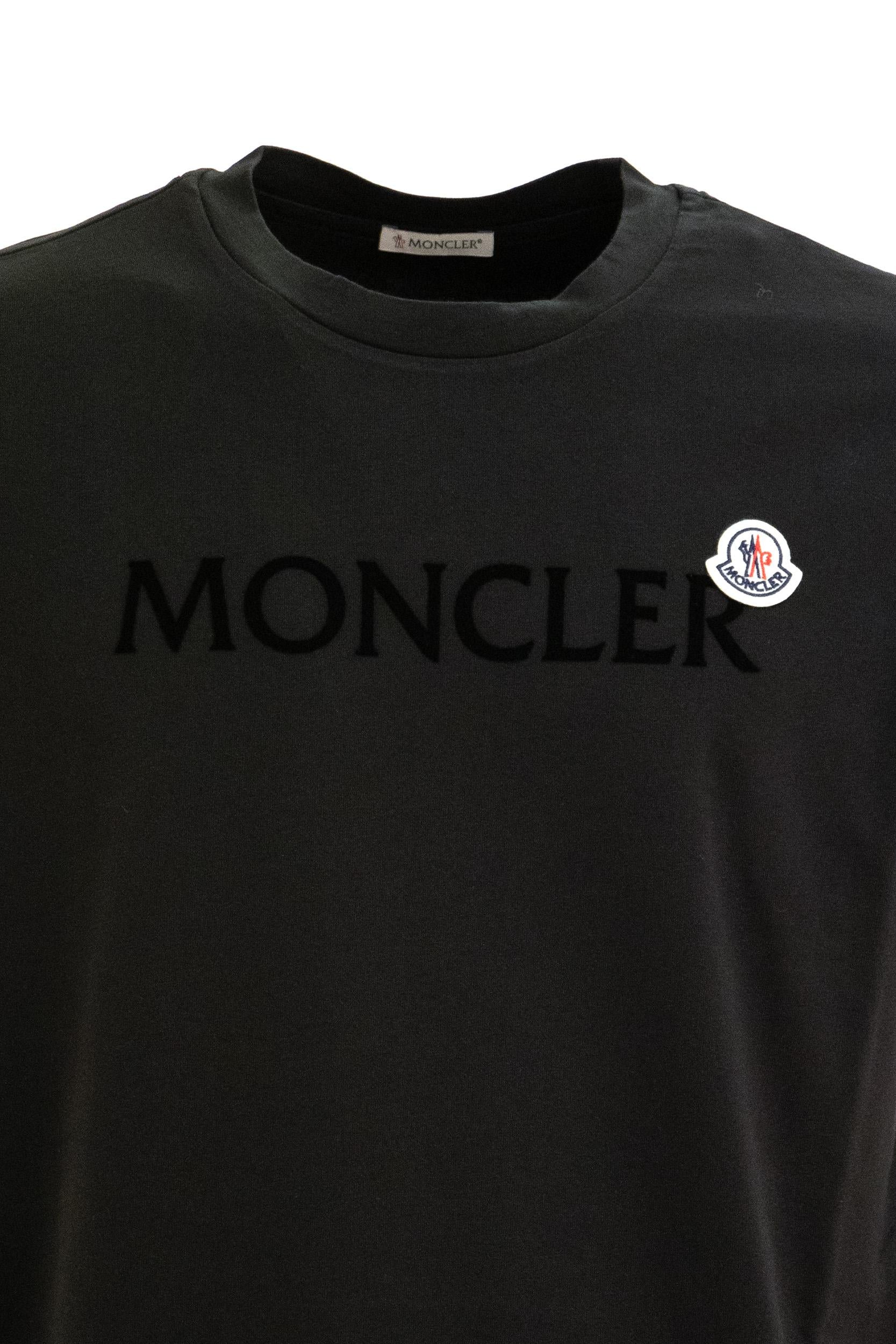 T-shirt<BR/> 8C000-36 8390T 999 MONCLER