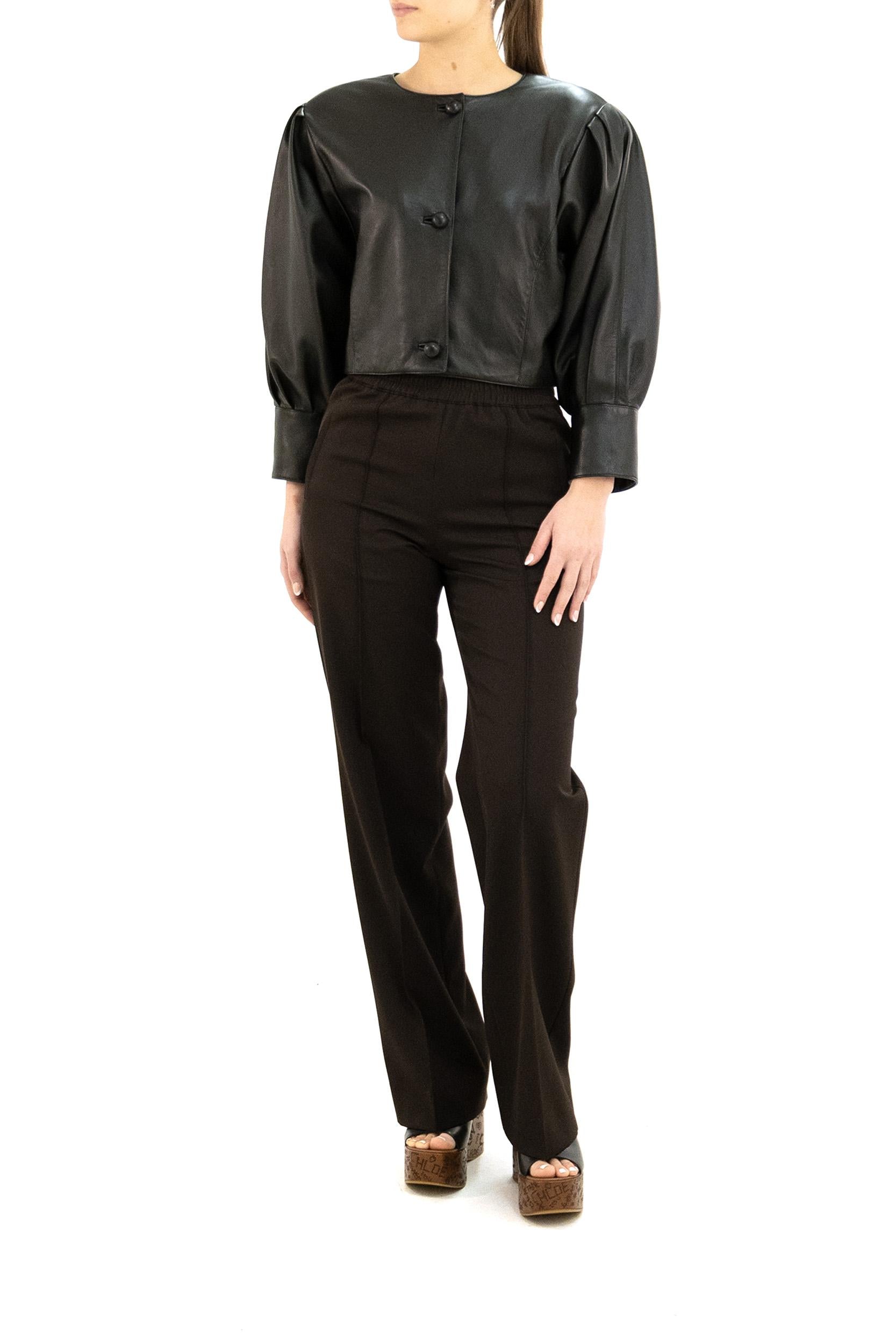 Giacca Corta Senza Colletto in Pelle<BR/><BR/> 26SCV97203 001 CHLOE'