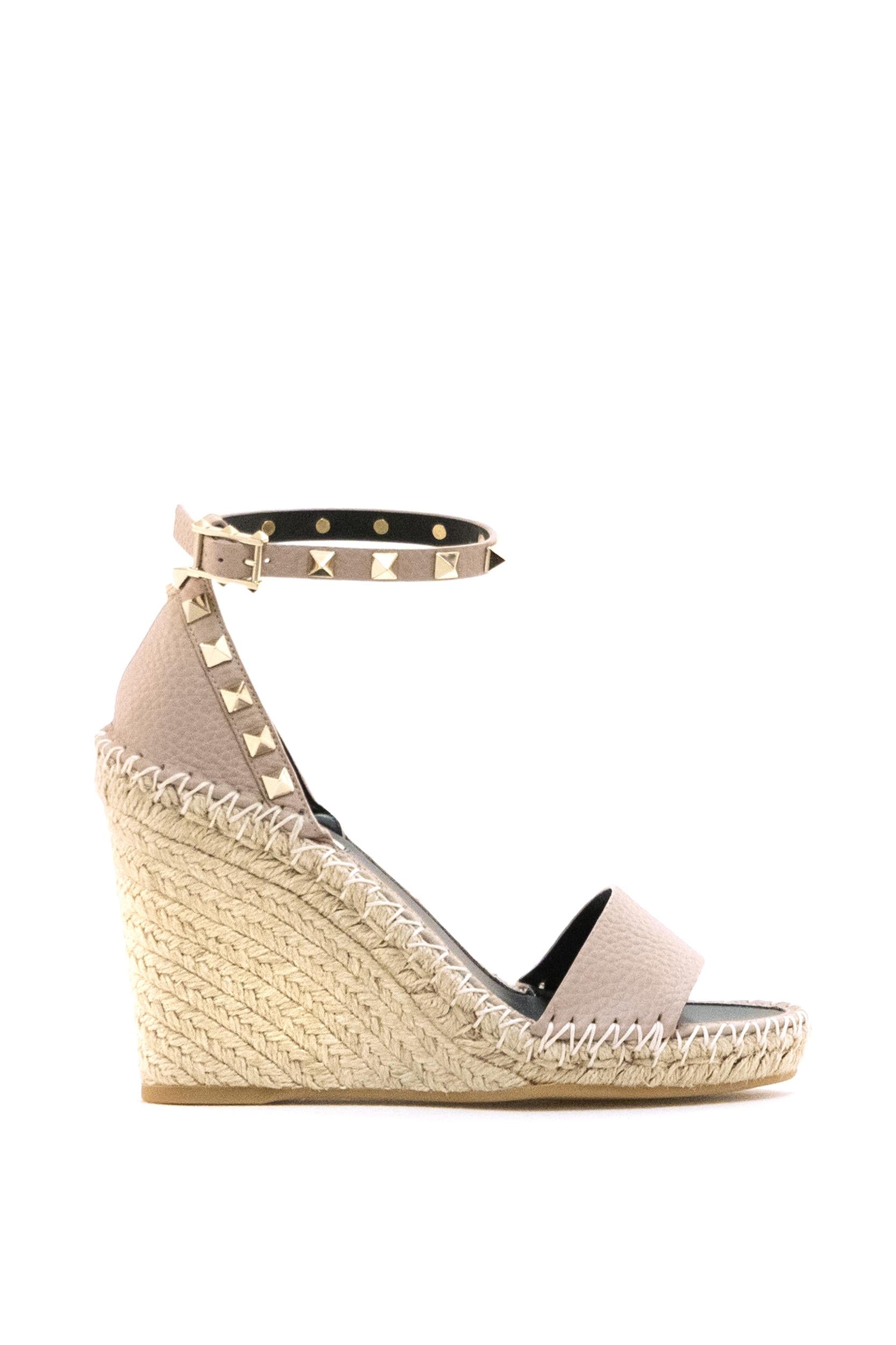 Sandali Zeppa Rockstud in pelle martellata color rosa cipria<BR/> 8W2S0090VTO P98 VALENTINO GARAVANI