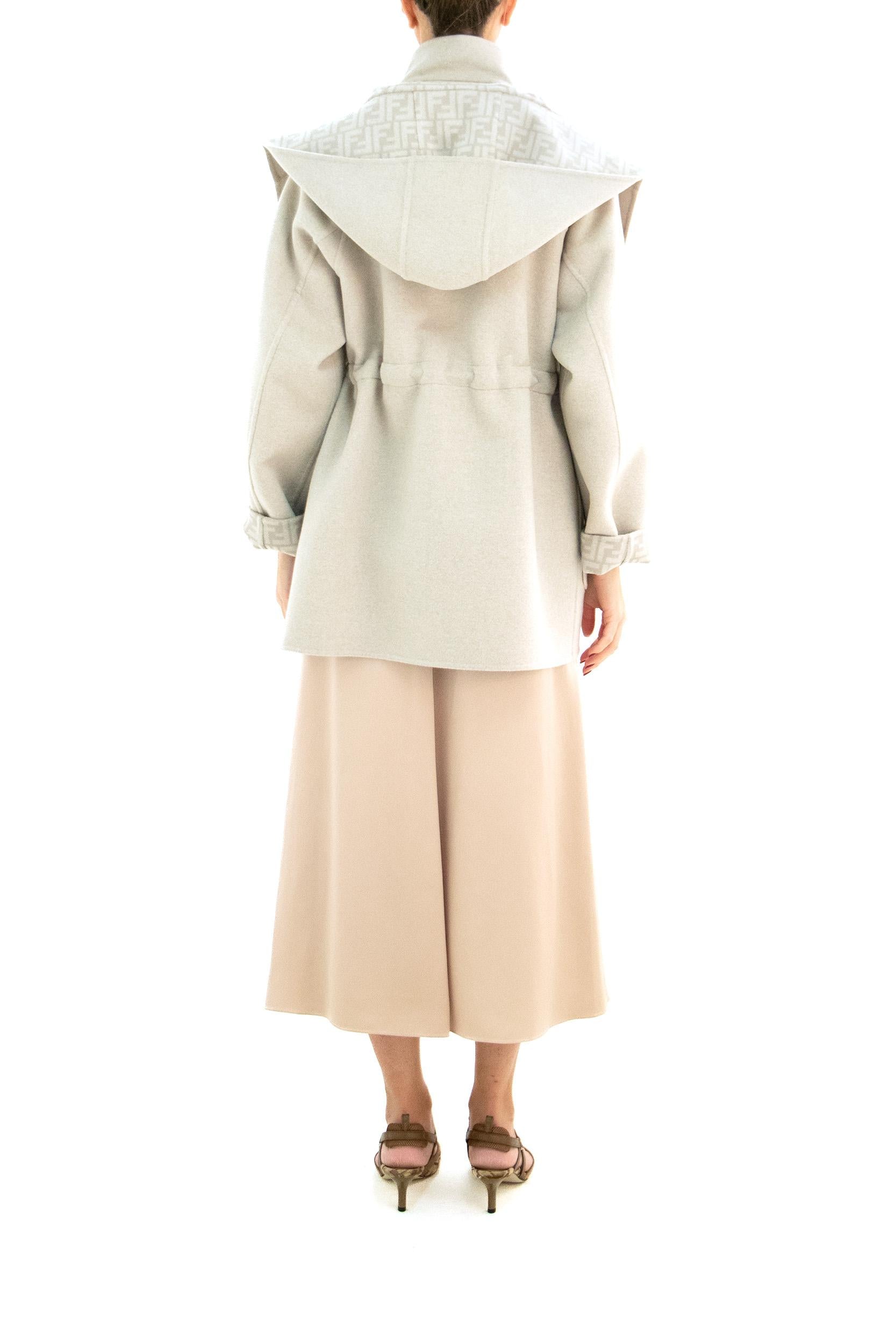 Parka in lana color beige FJ7587 A5HD F1MYZ FENDI