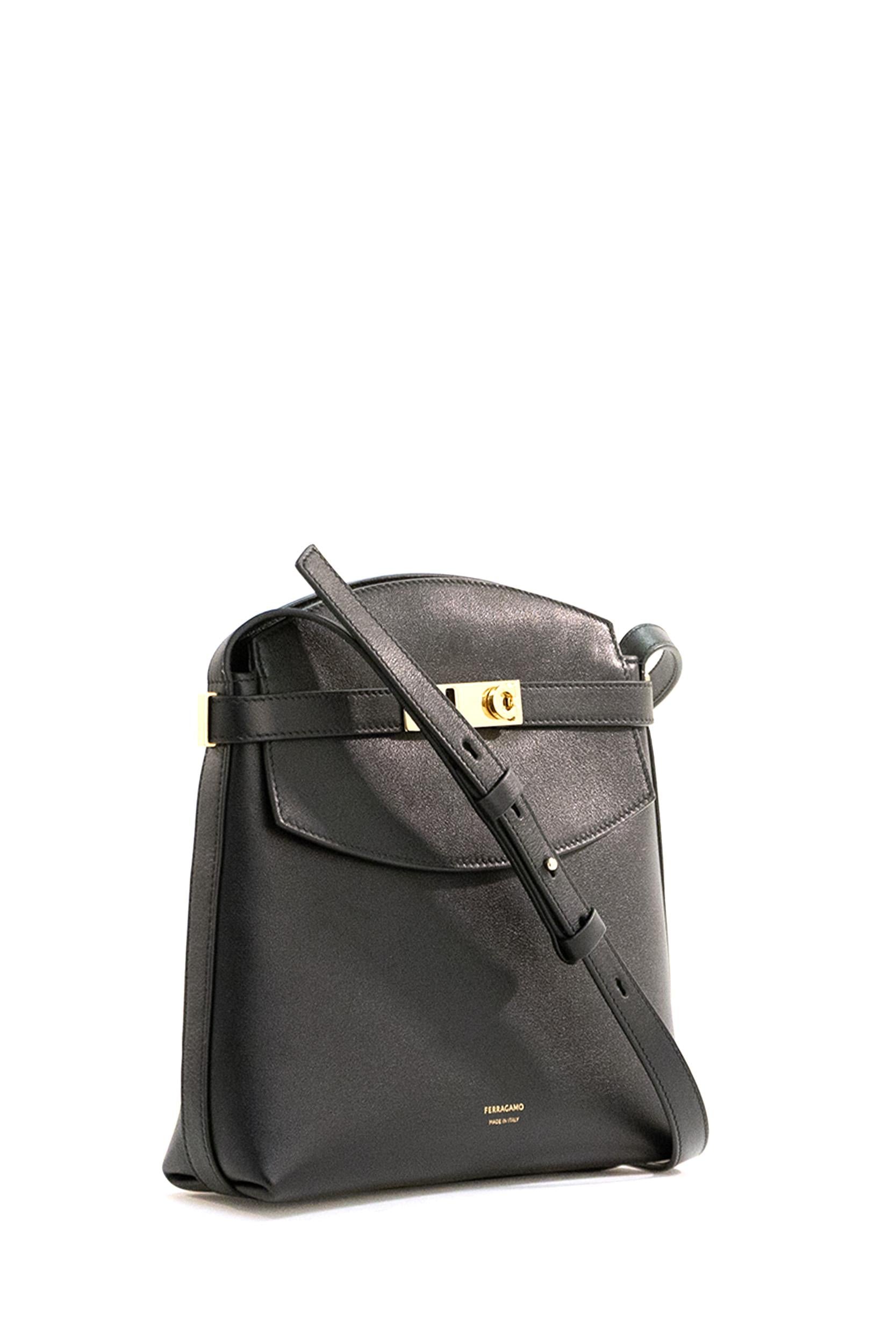 Borsa a tracolla pelle martellata nera<BR/> 219912 0780872 NERO FERRAGAMO
