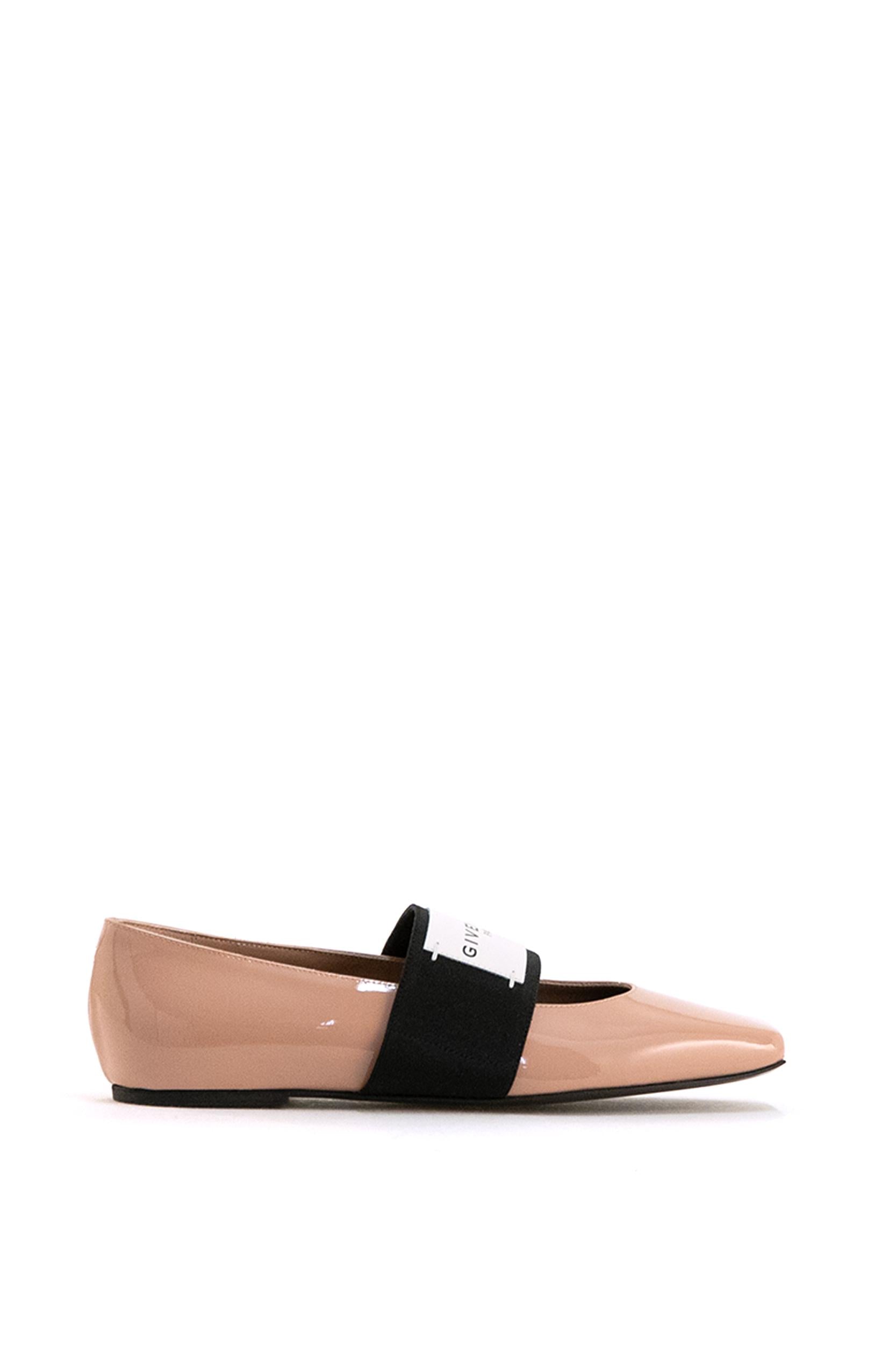 Ballerine Sliced Square in pelle verniciata di colore rosa cipria<BR/> BE5010E2FF 272 GIVENCHY