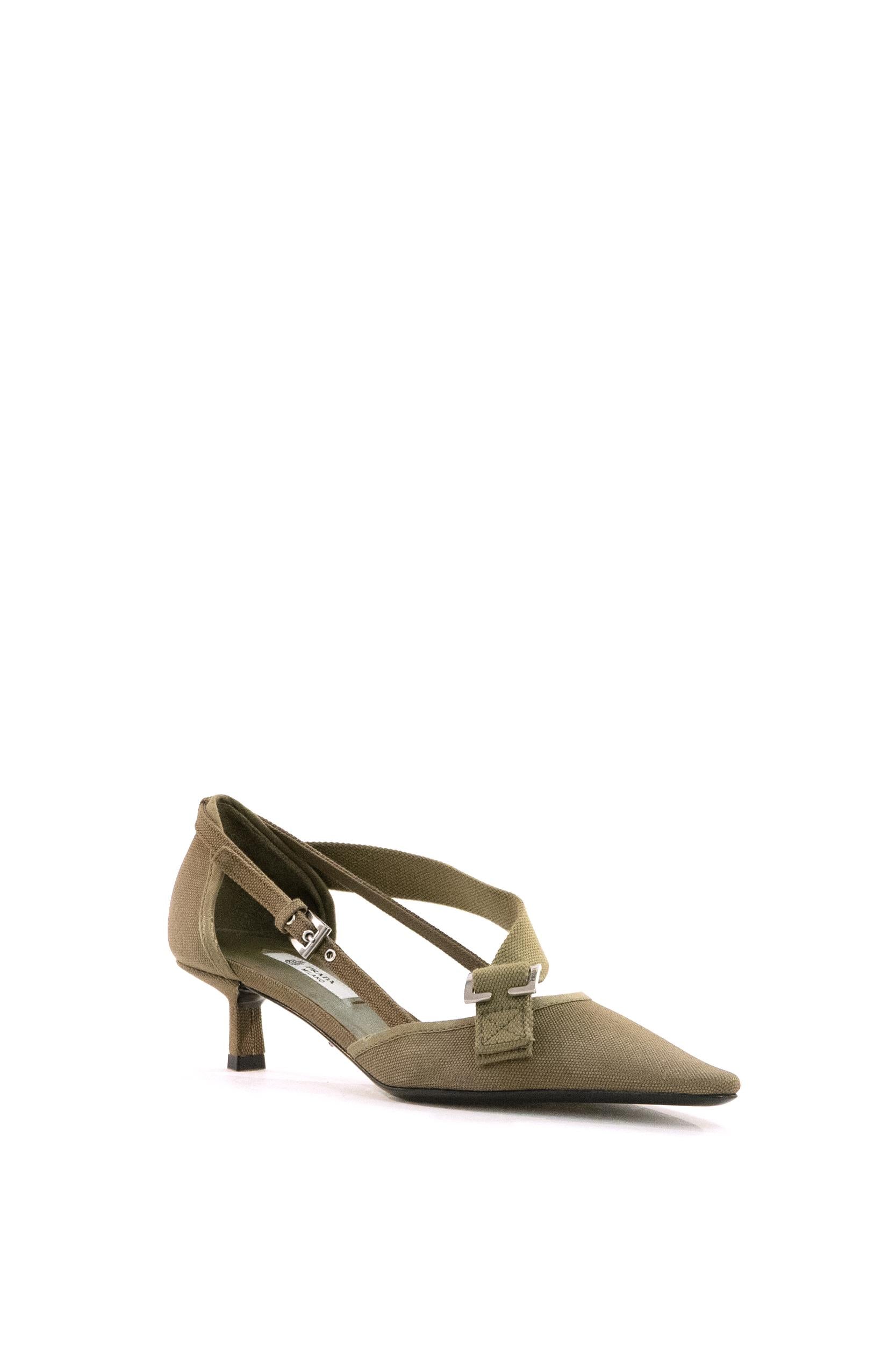Décolleté in Canvas<BR/> 1I444O F DB45 010 F0161 PRADA