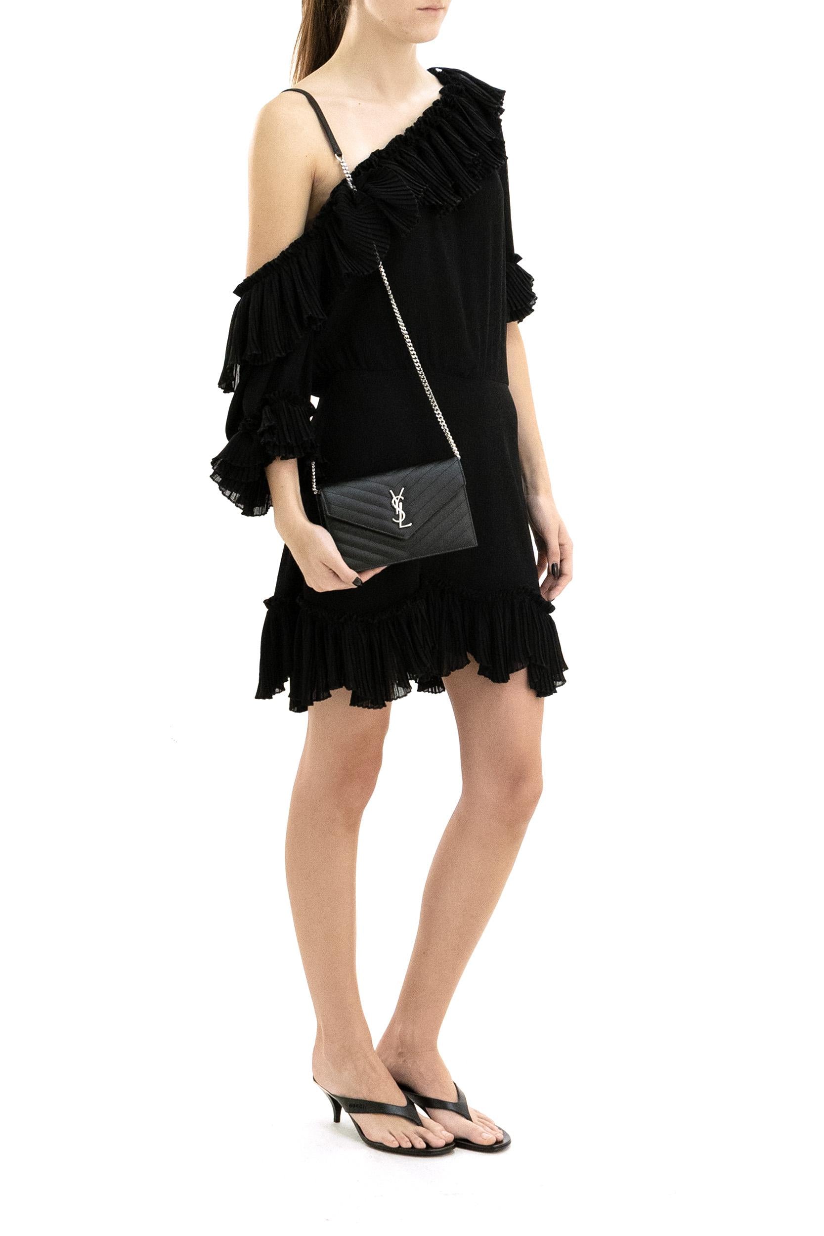 Abito in mussola di crêpe di seta di colore nero<BR/> 819589 Y3K45 1000 SAINT LAURENT