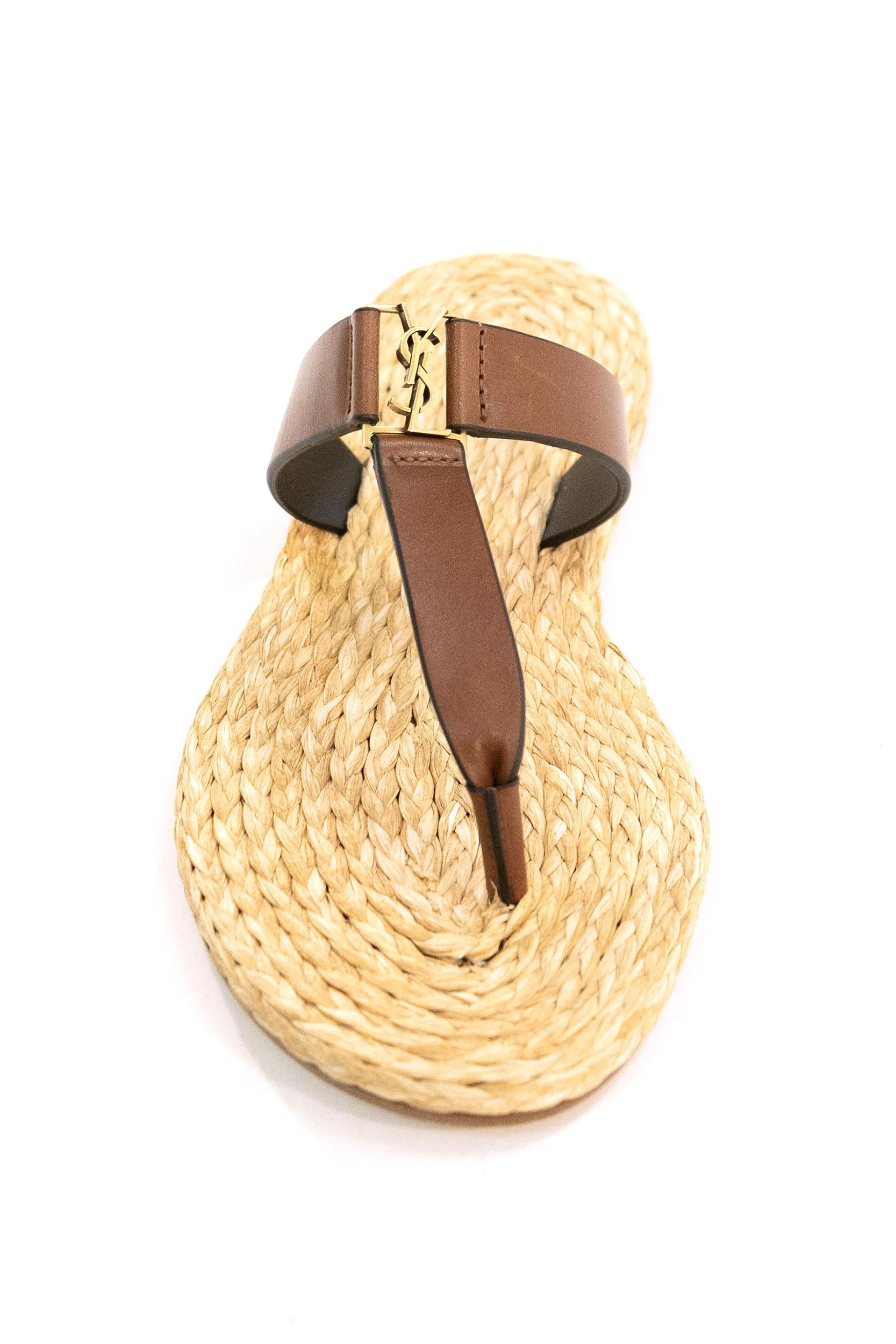 Sandali infradito Babylone in pelle di colore marrone<BR/> 869729 DWEDD 6036 SAINT LAURENT