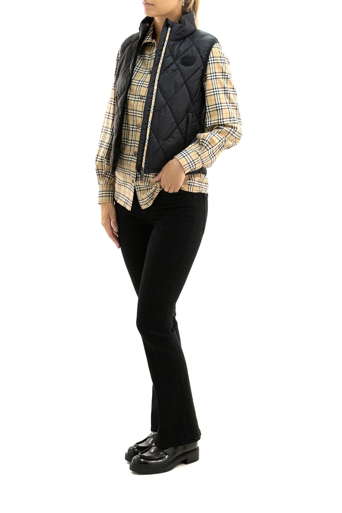 BURBERRY Gilet Bramford in nylon trapuntato di colore nero, vista 2