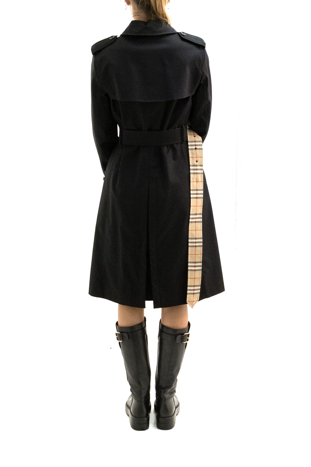BURBERRY Trench Lakefield in gabardine di cotone di colore nero, vista 3