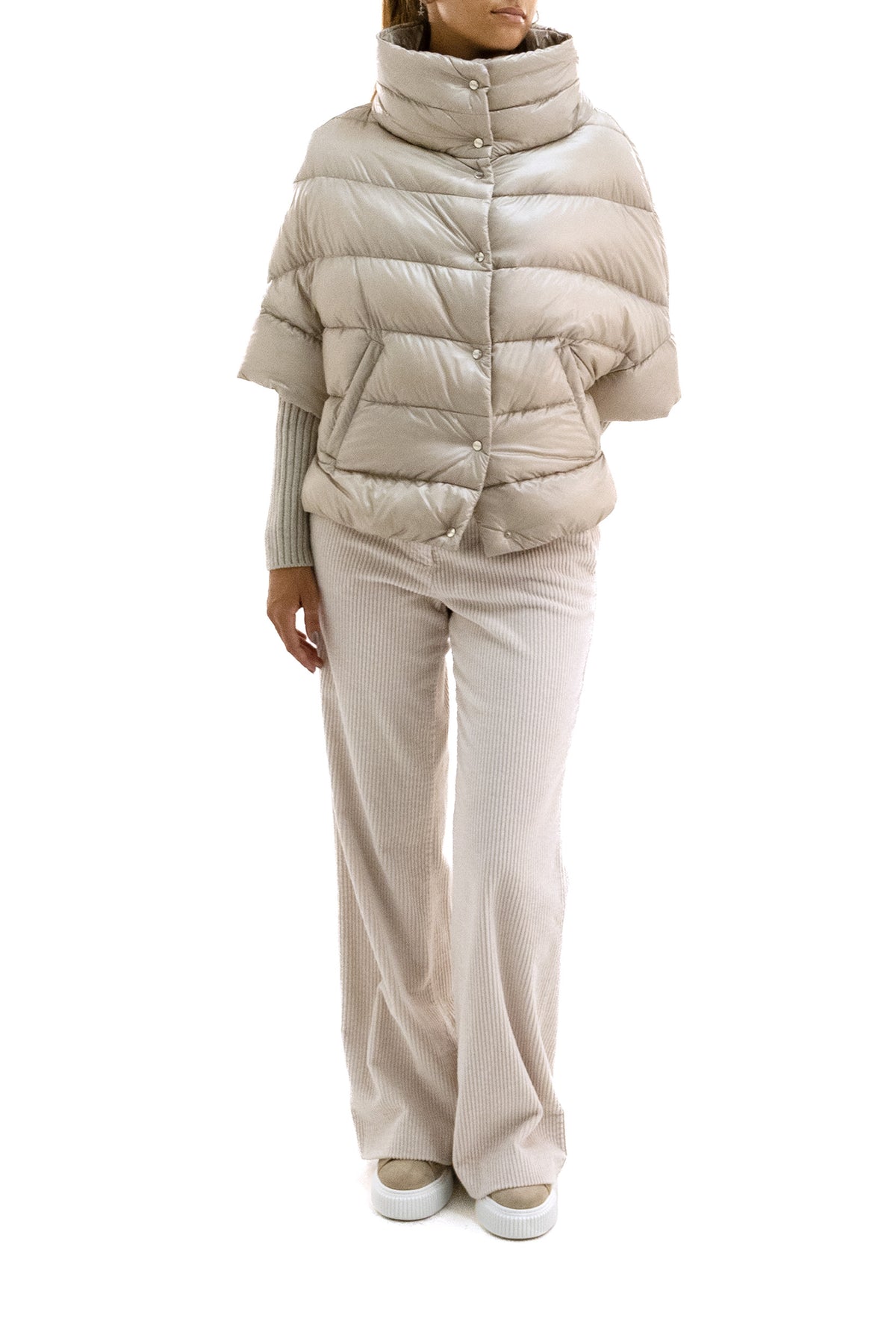 HERNO Cappa in nylon di colore beige, vista 2