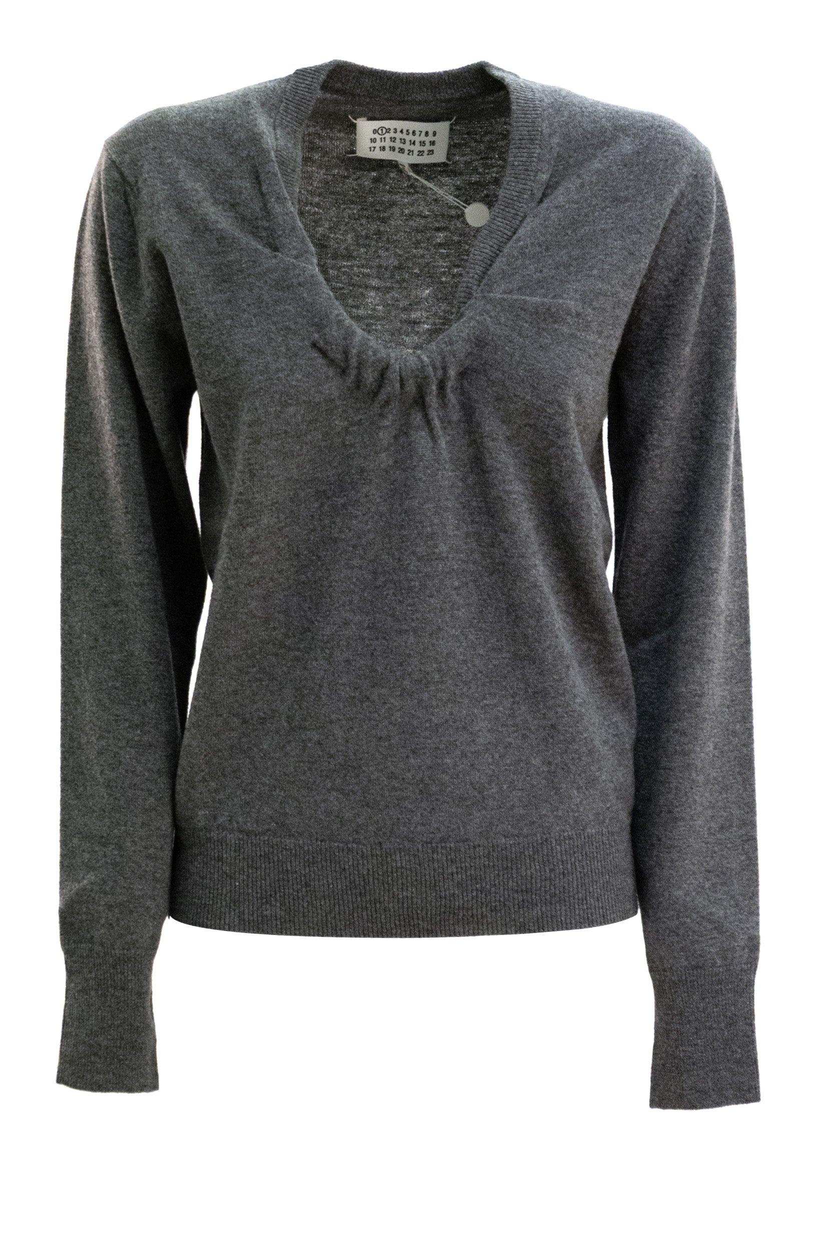 Pullover in lana di colore grigio<BR/> S51HL0055 M13302 859 MAISON MARGIELA 
