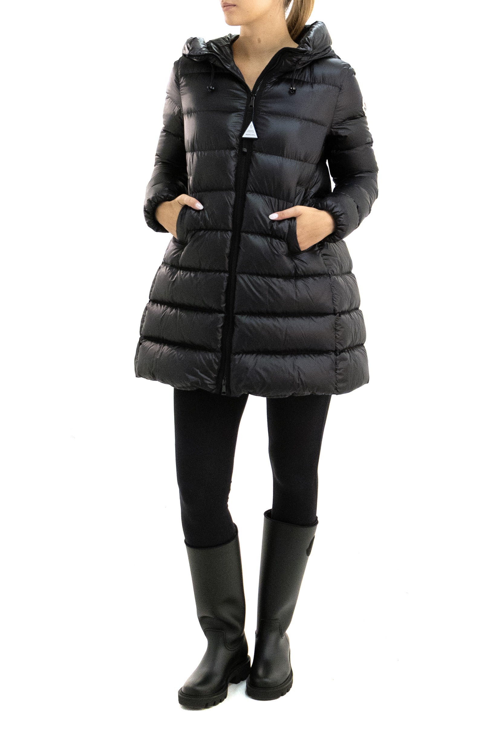 Piumino Suyenne in longue saison di colore nero<BR/> 1C000-11 597YG 999 MONCLER 