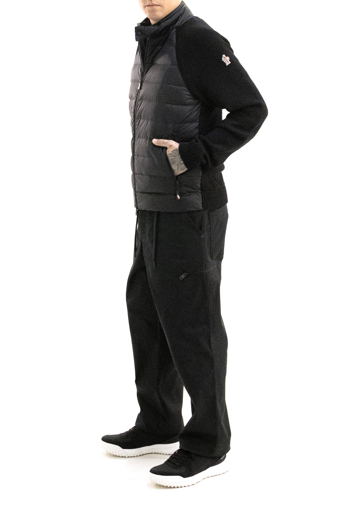 MONCLER GRENOBLE Cardigan in lana imbottito nero, Black, view 2