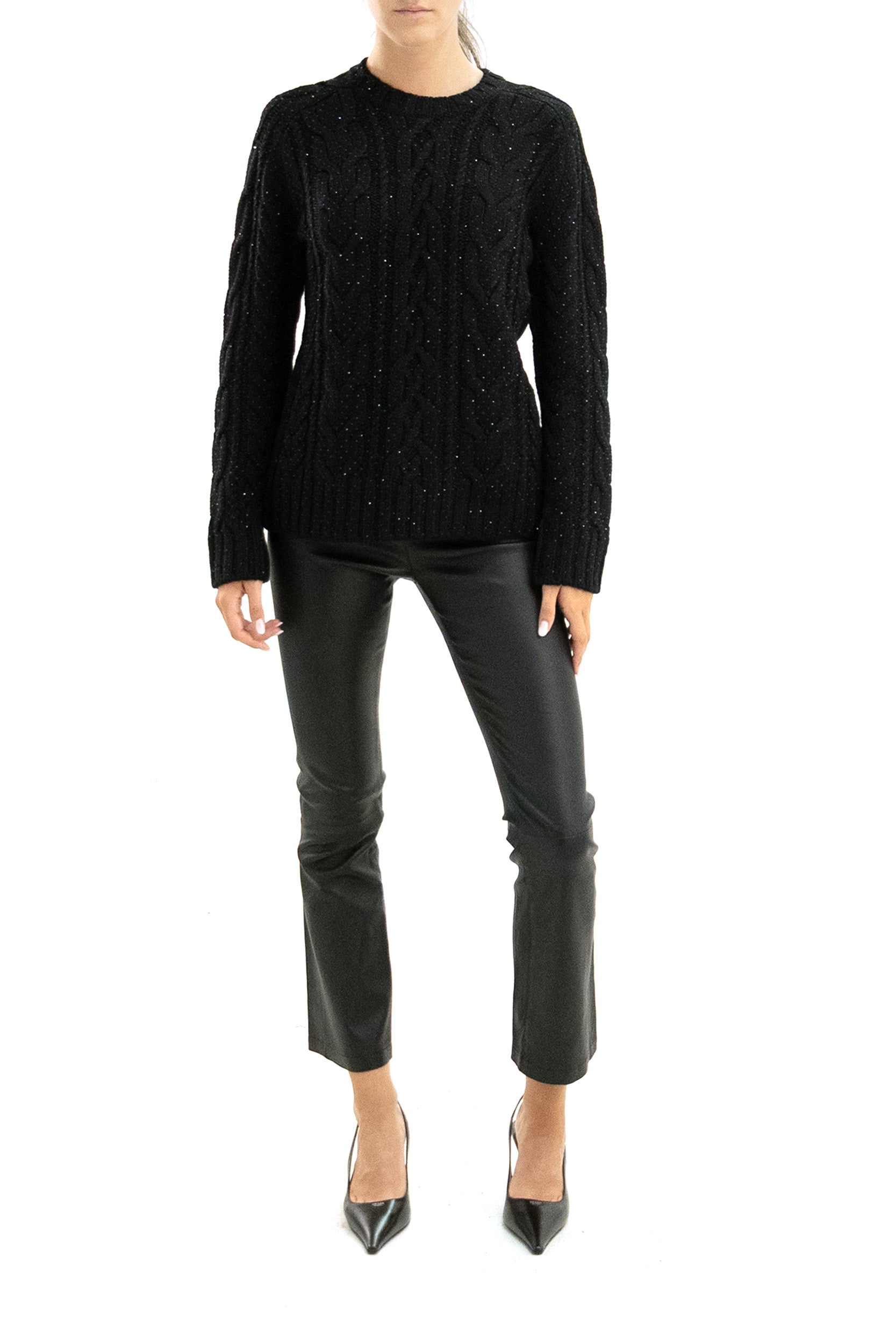 Pullover in lana a trecce di colore nero<BR/> LADYBRIL-D540993 013 P.A.R.O.S.H. 
