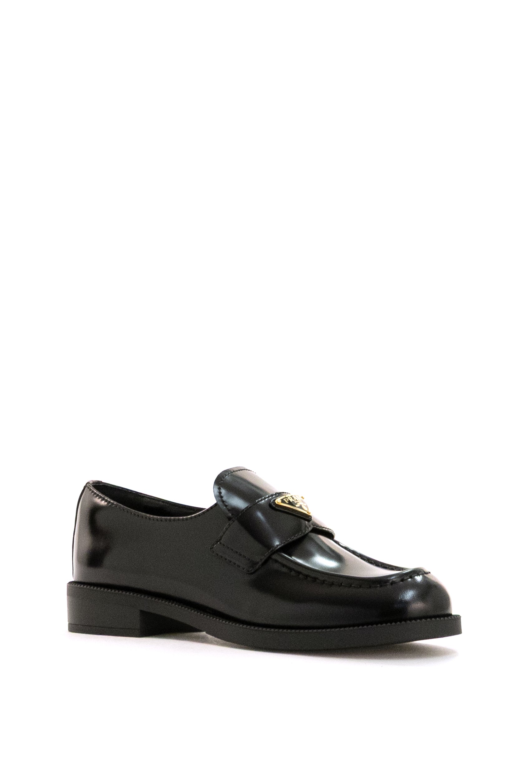 Mocassini in pelle spazzolata di colore nero <BR/> 1D329N F DX25 055 F0002 PRADA 