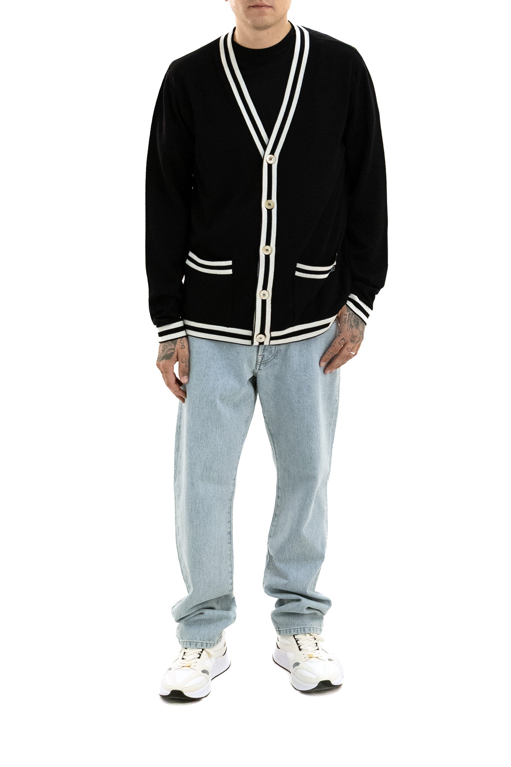 Cardigan in lana vergine di colore nero<BR/> 9V3KA06IBL2 9RA VALENTINO GARAVANI 
