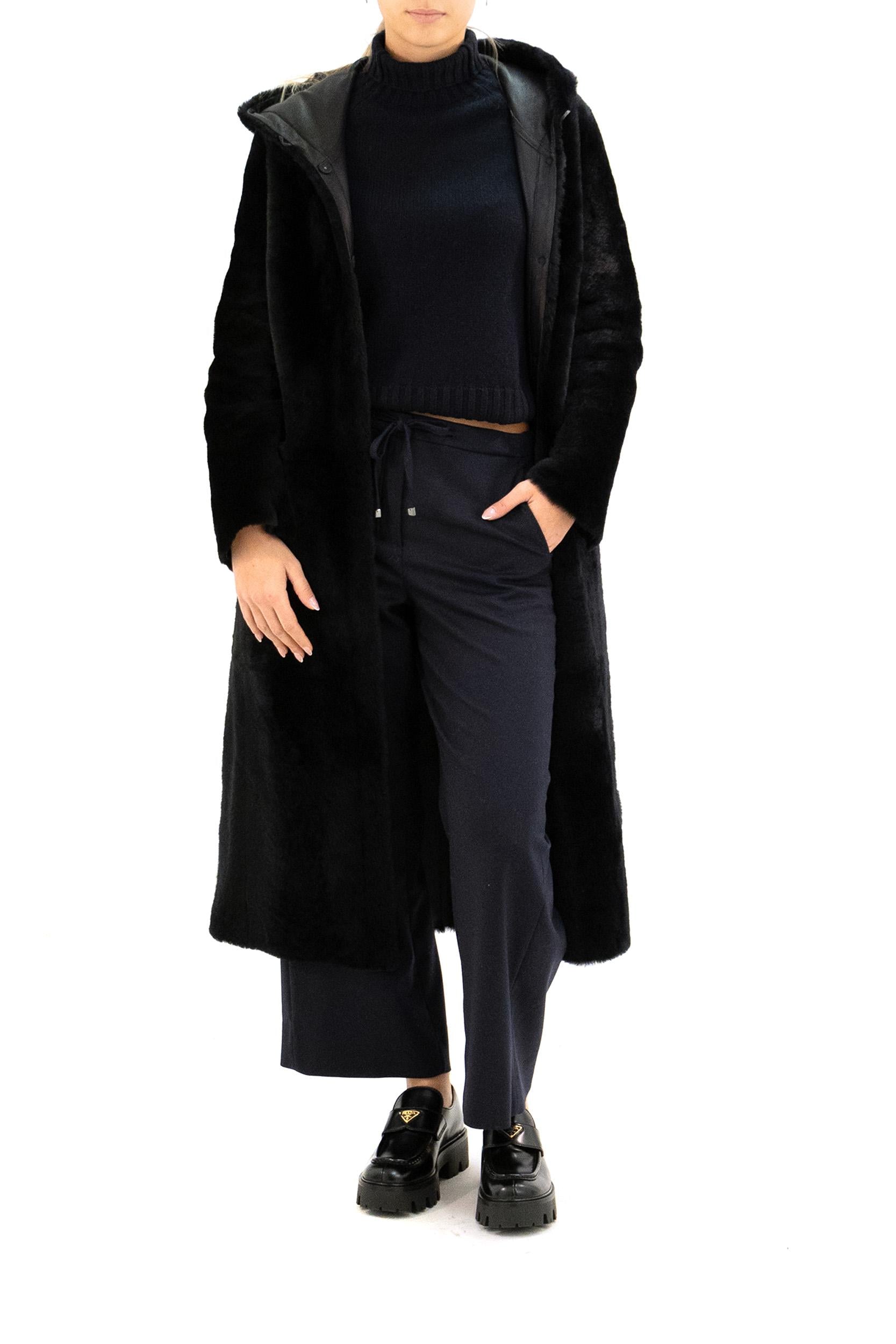 Cappotto MARINA in montone di colore blu<BR/> MARINA LACON NAVY FURLING BY GIANI 