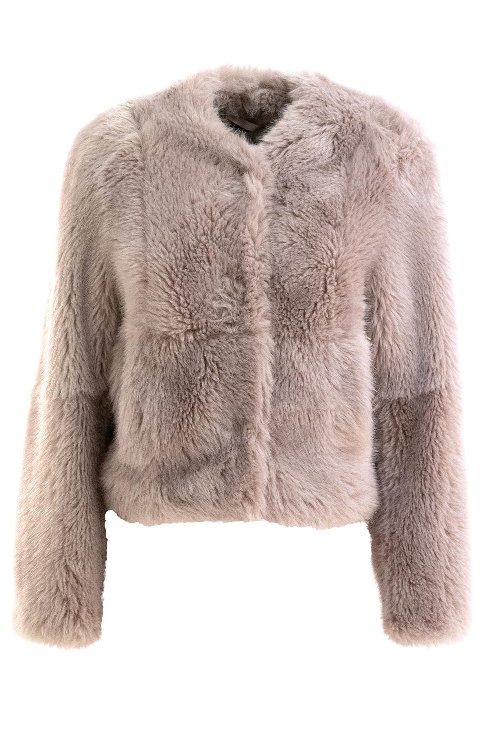 Cappotto corto Halle in pelliccia sintetica color rosa cipria<BR/> 62267-9416 21500 STAND STUDIO 