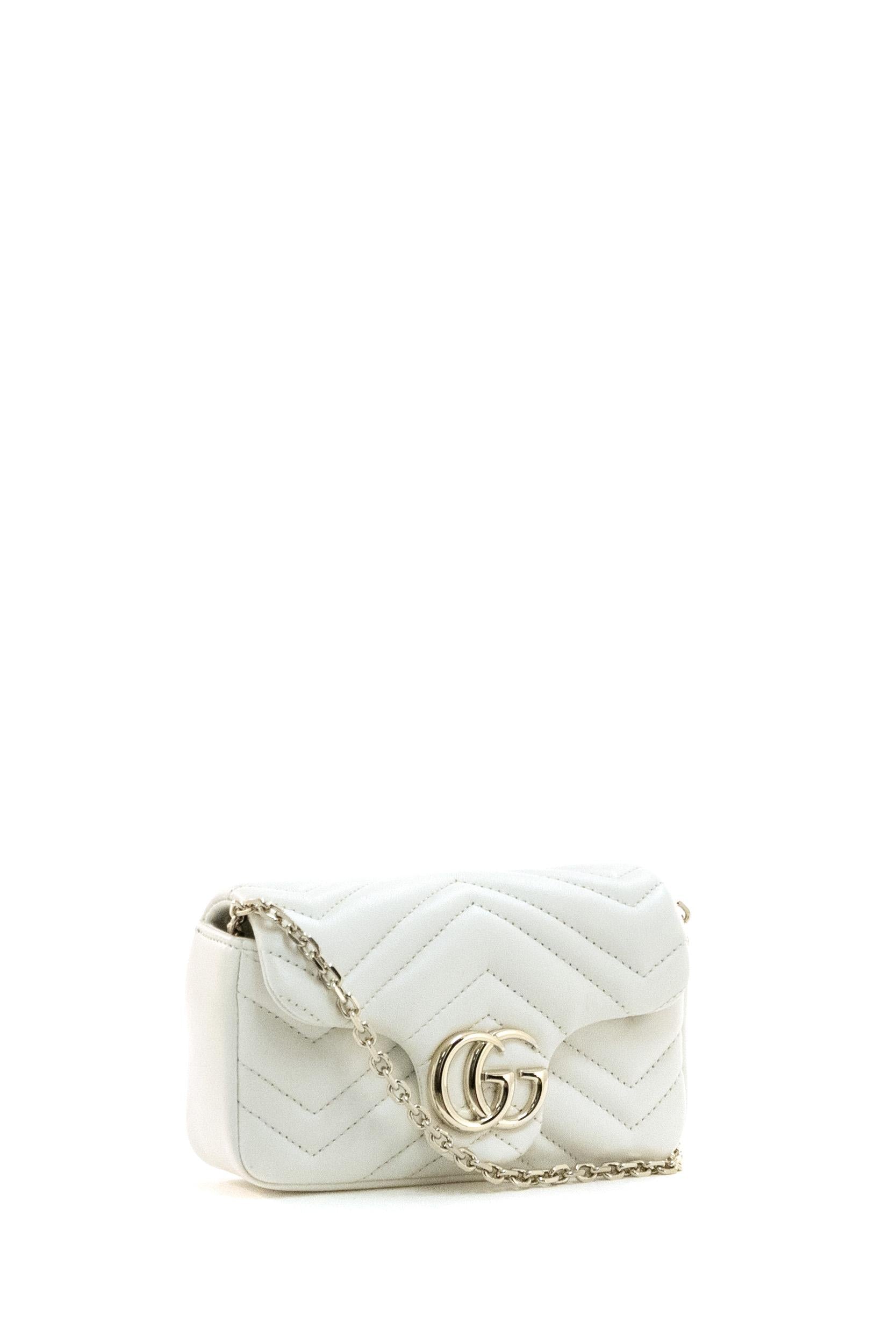 Mini borsa GG Marmont in pelle di colore bianco<BR/> 841290 AAFAX 9050 GUCCI 