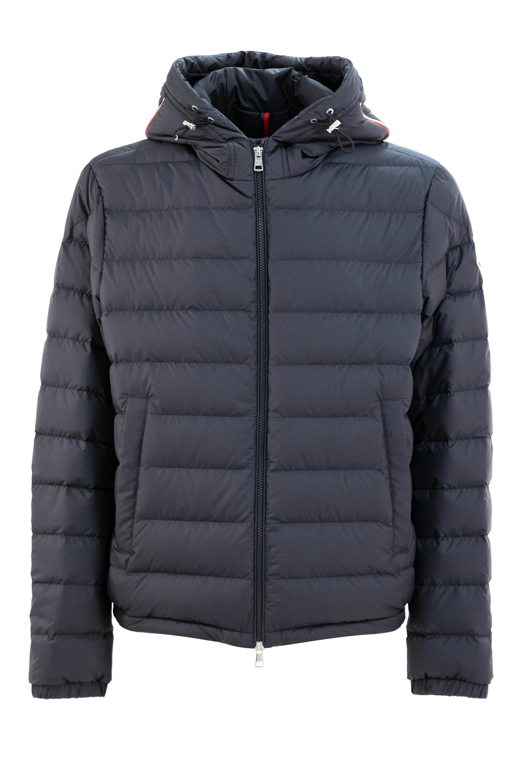 Piumino Corto Vermeille in Nylon<BR/> 1A000-06 597X2 779 MONCLER 